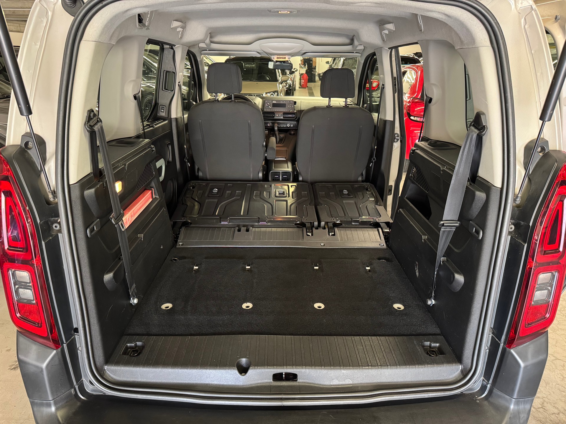 CITROEN Berlingo 1.5 BlueHDi S&S 7 Plätze Live-image-11