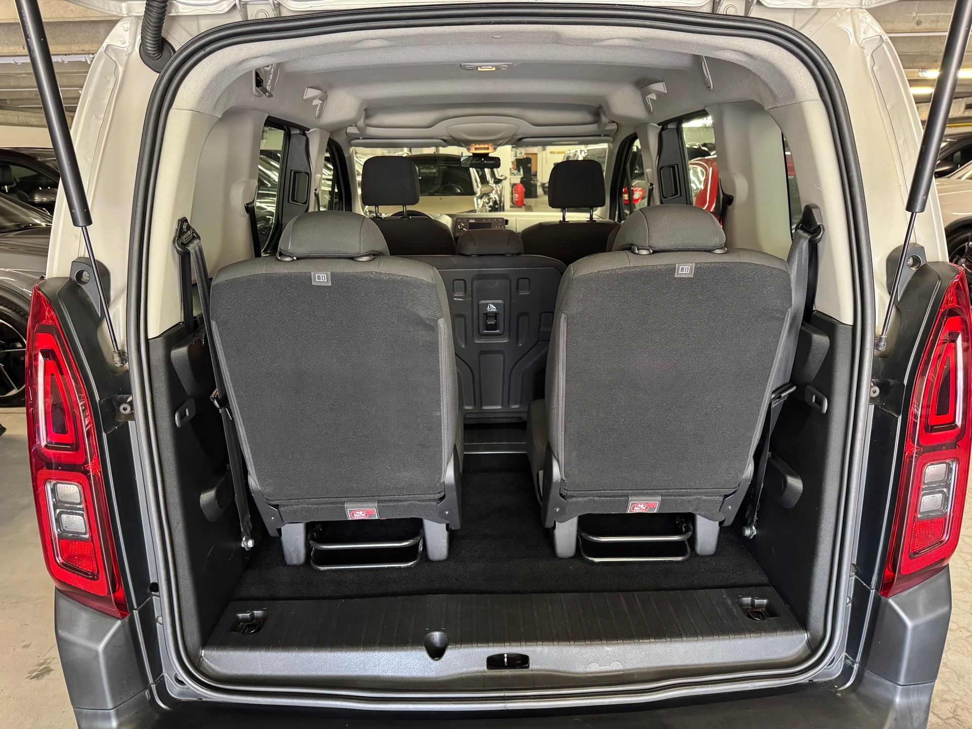 CITROEN Berlingo 1.5 BlueHDi S&S 7 Plätze Live-image-10