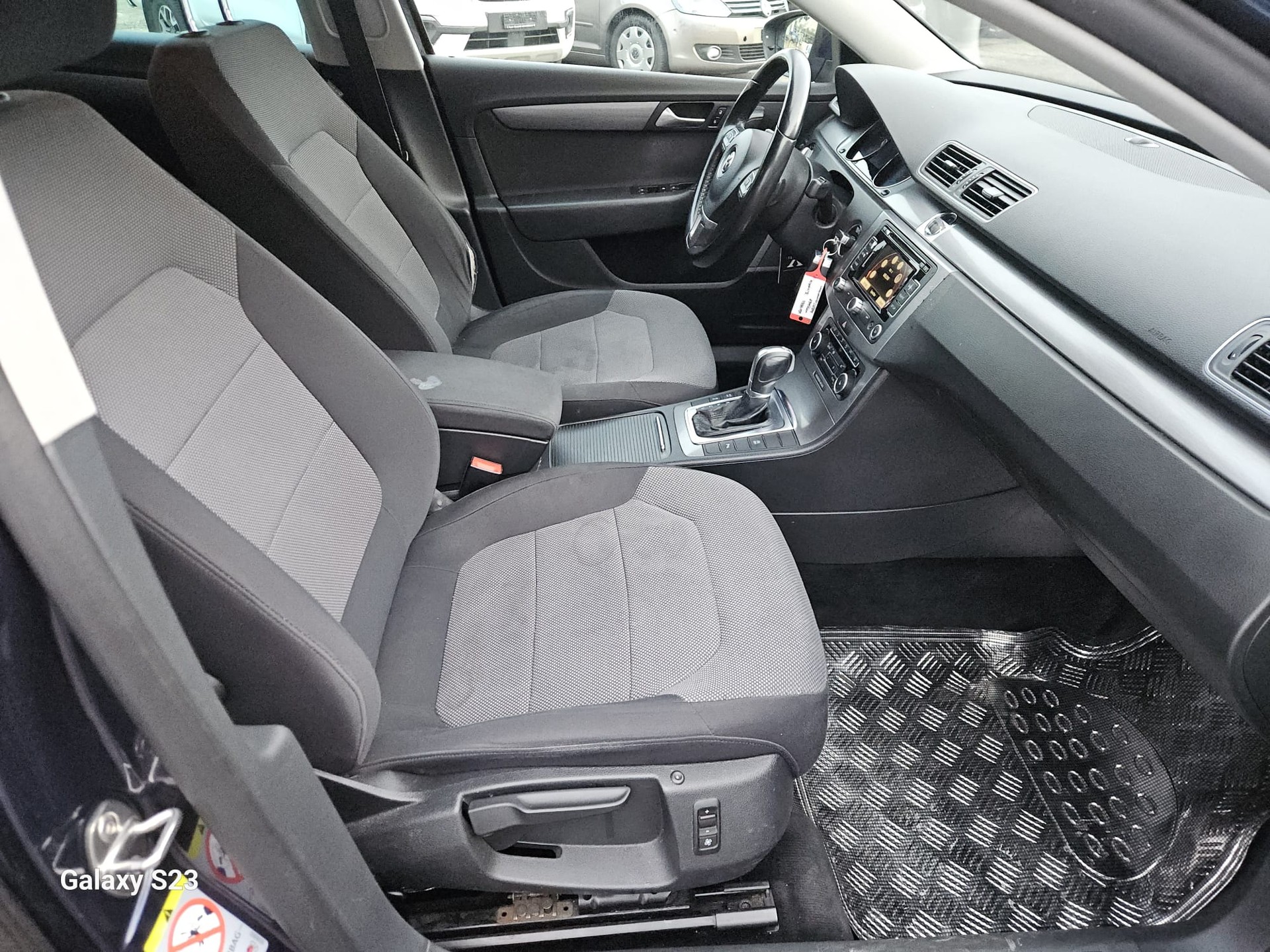 VW Passat Variant 2.0 TDI BMT Comfortline DSG-image-6