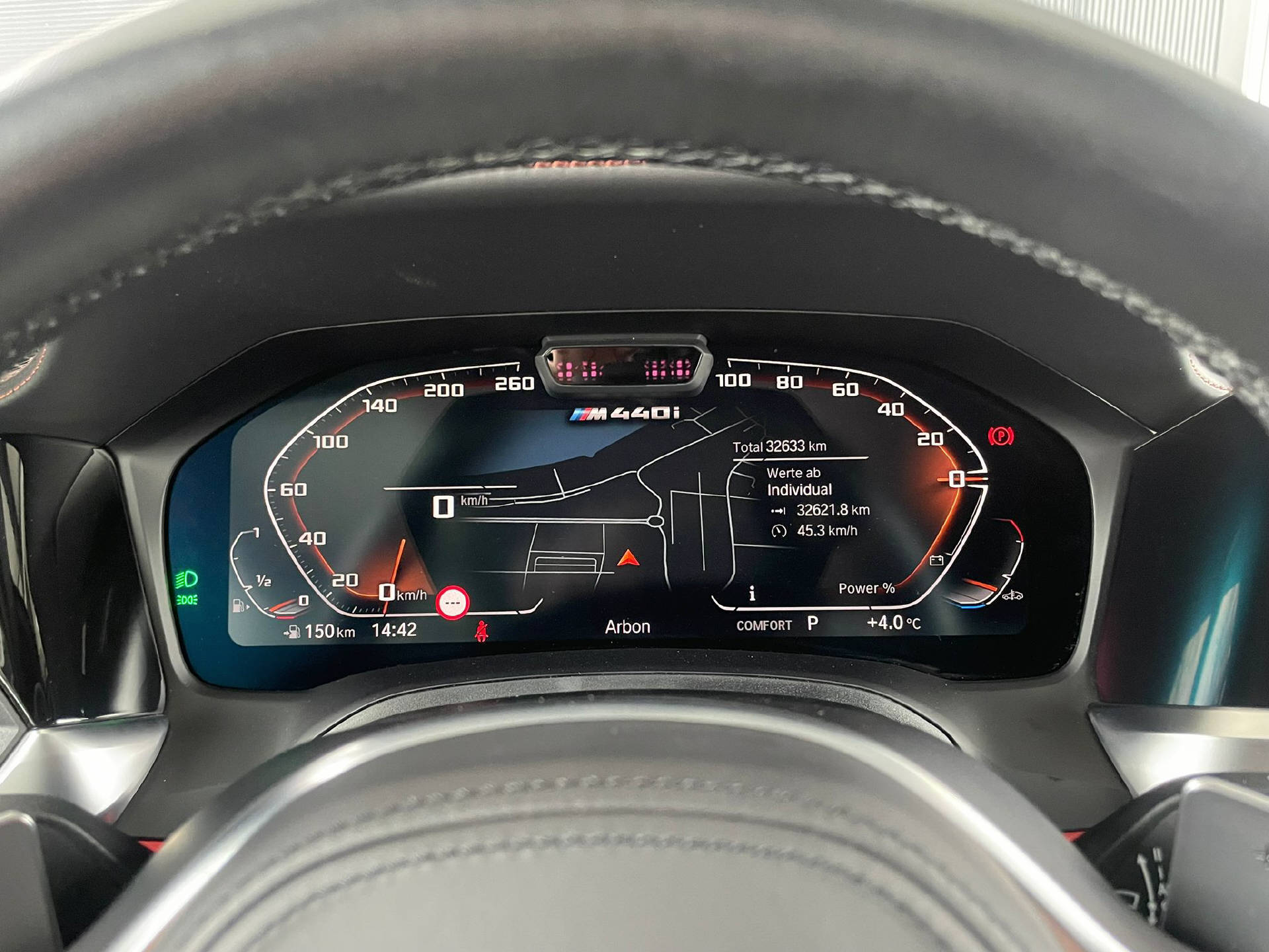 BMW M440i xDrive Cabrio-image-10