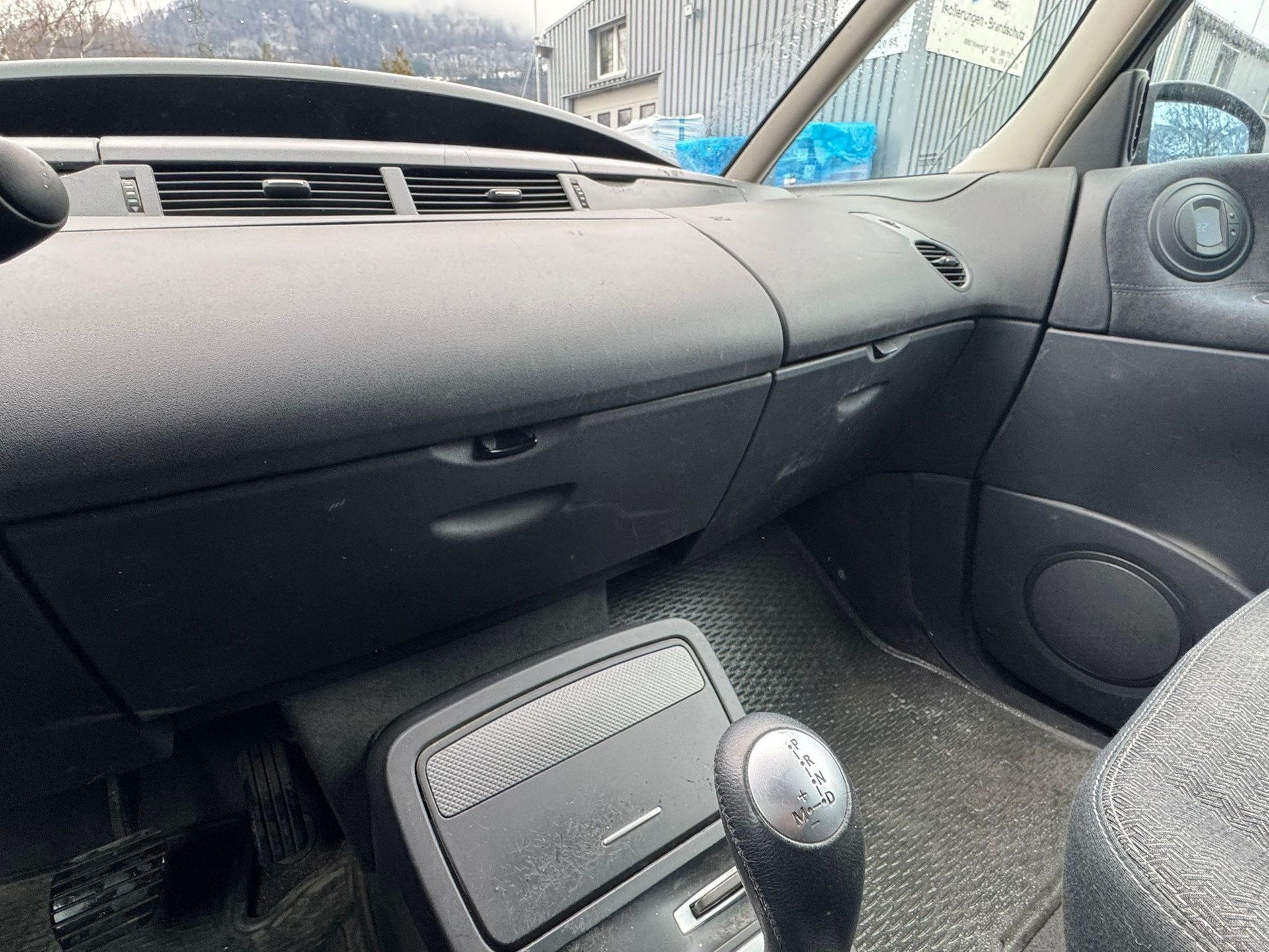 RENAULT Grand Espace 2.0 Turbo Tech'Run Automatic-image-9