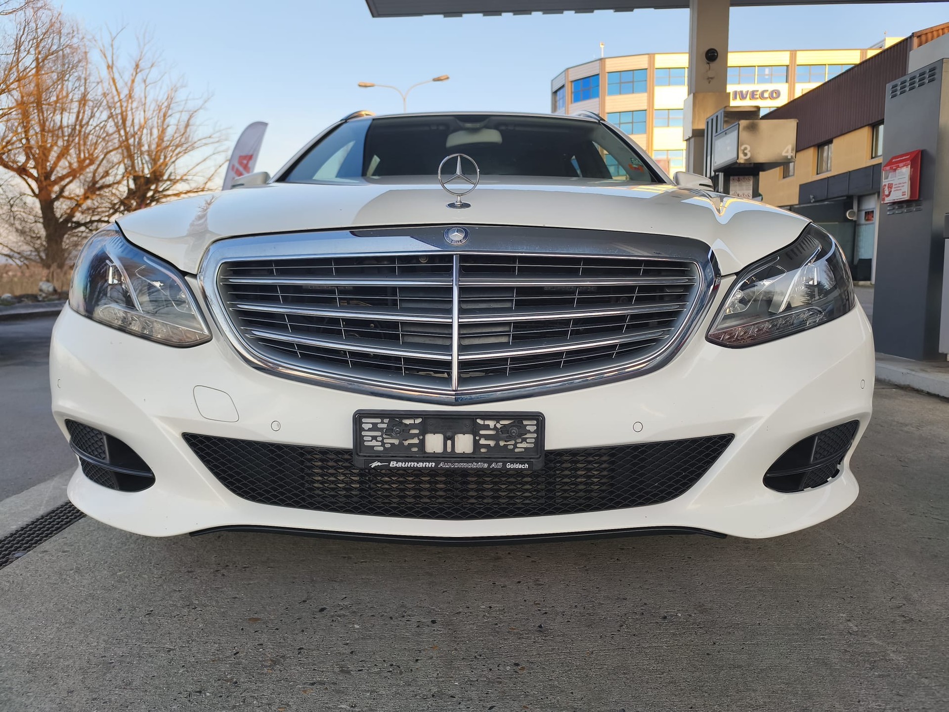 MERCEDES-BENZ E 350 BlueTEC Avantgarde 4Matic 7G-Tronic-image-7