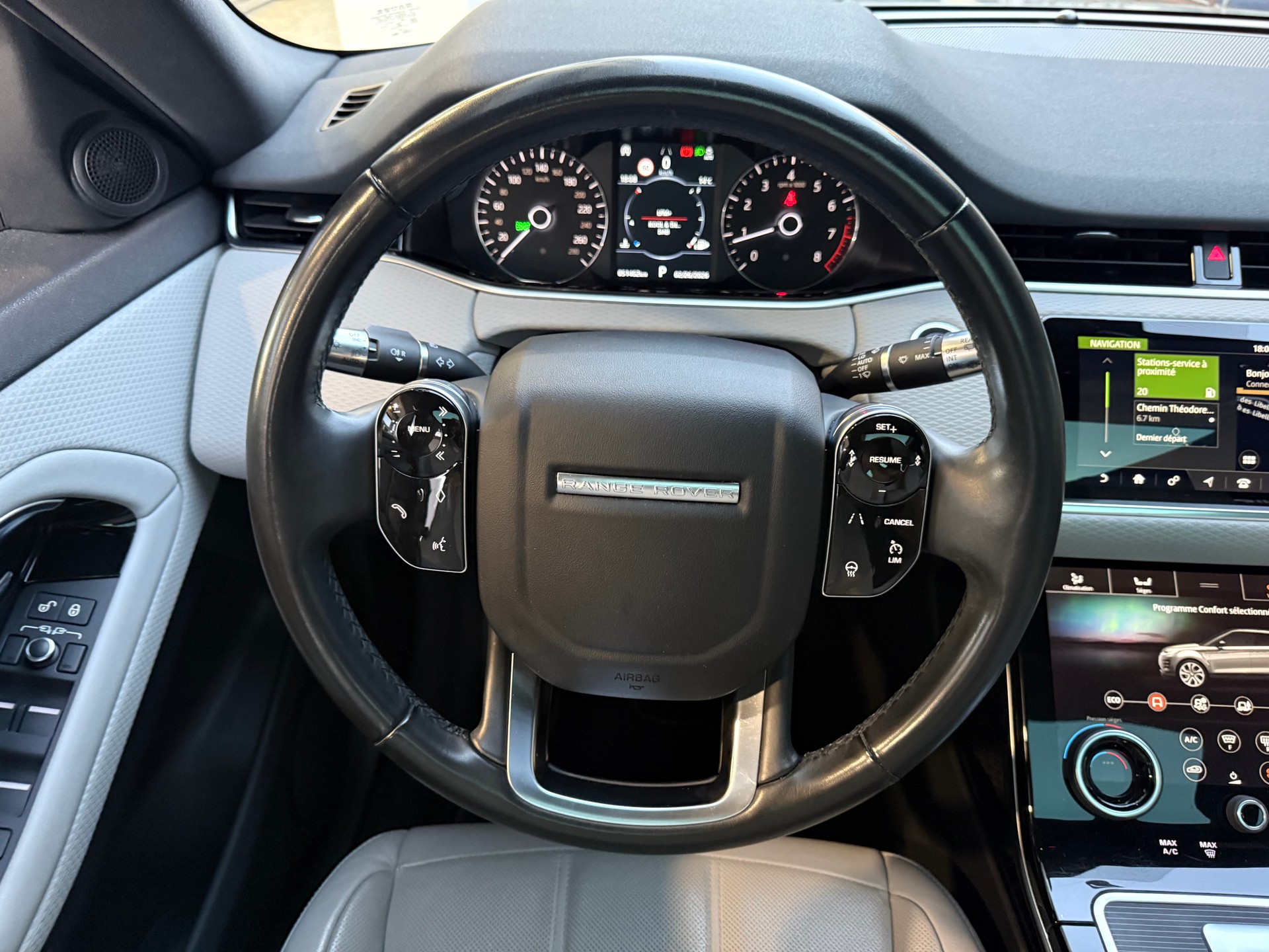 LAND ROVER Range Rover Evoque P 200 MHEV HSE AT9-image-11