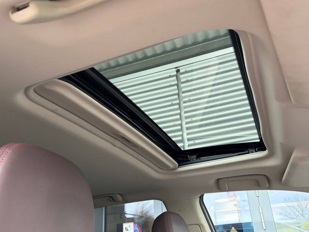 MITSUBISHI Outlander 2.0 PHEV Diamond 4WD Automatic-image-10