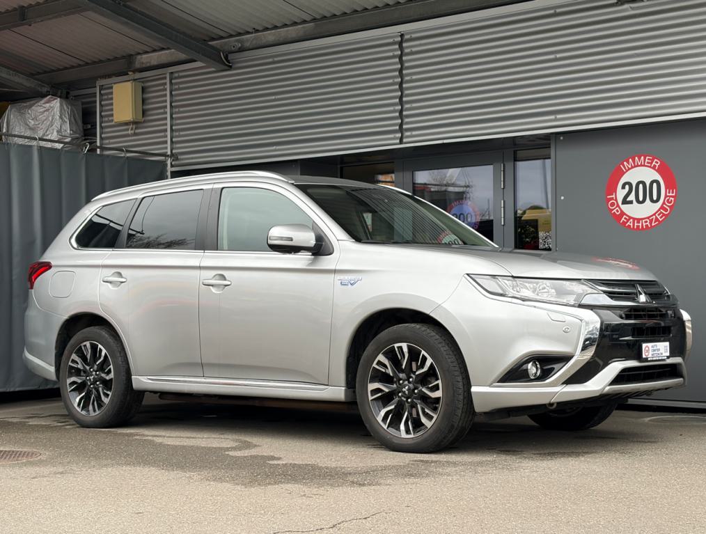 MITSUBISHI Outlander 2.0 PHEV Diamond 4WD Automatic-image-1