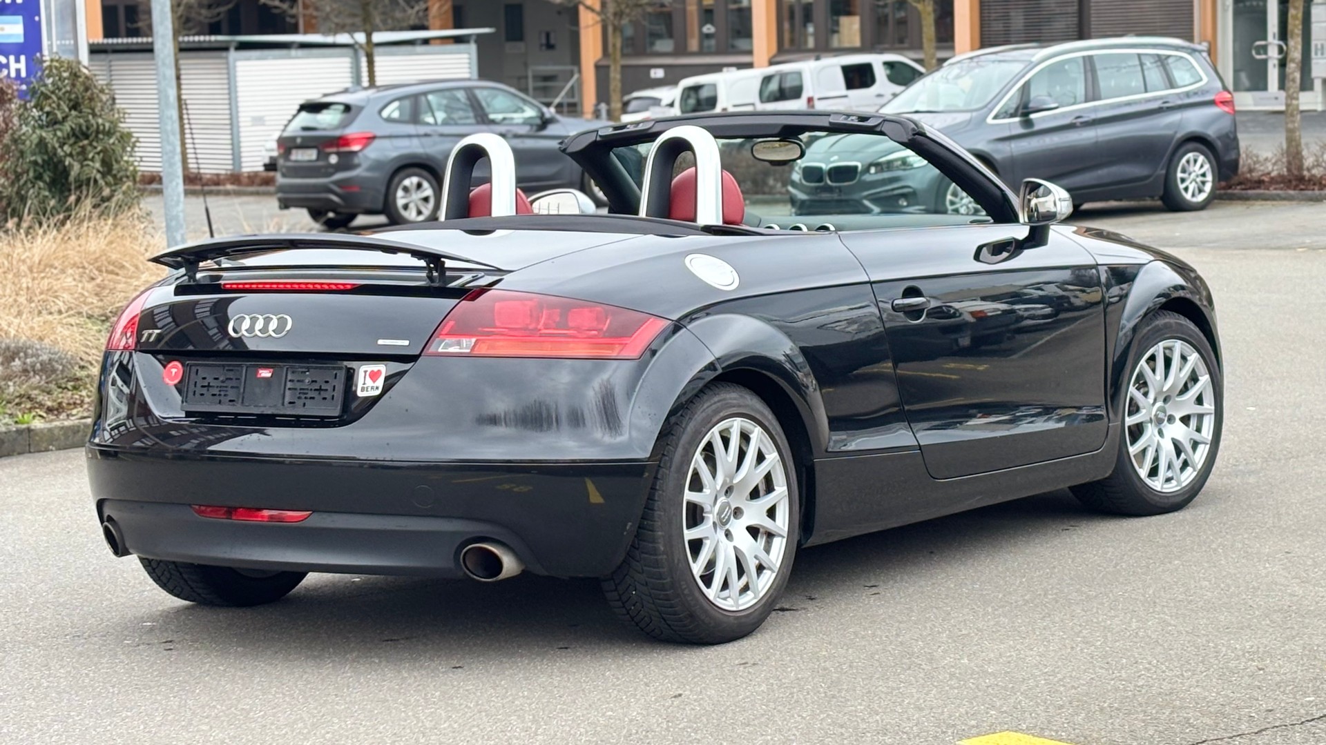 AUDI TT Roadster 3.2 quattro-image-3