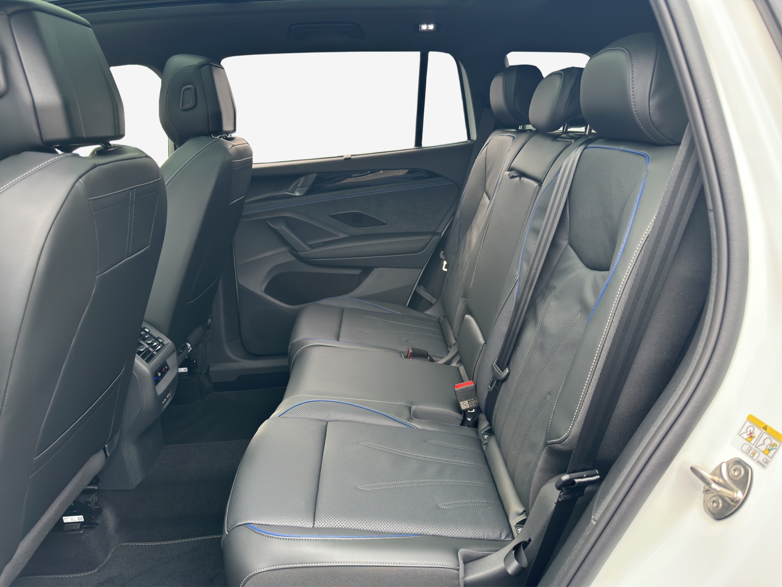 VW Tayron 2.0 TSI R-Line DSG 4Motion-image-11