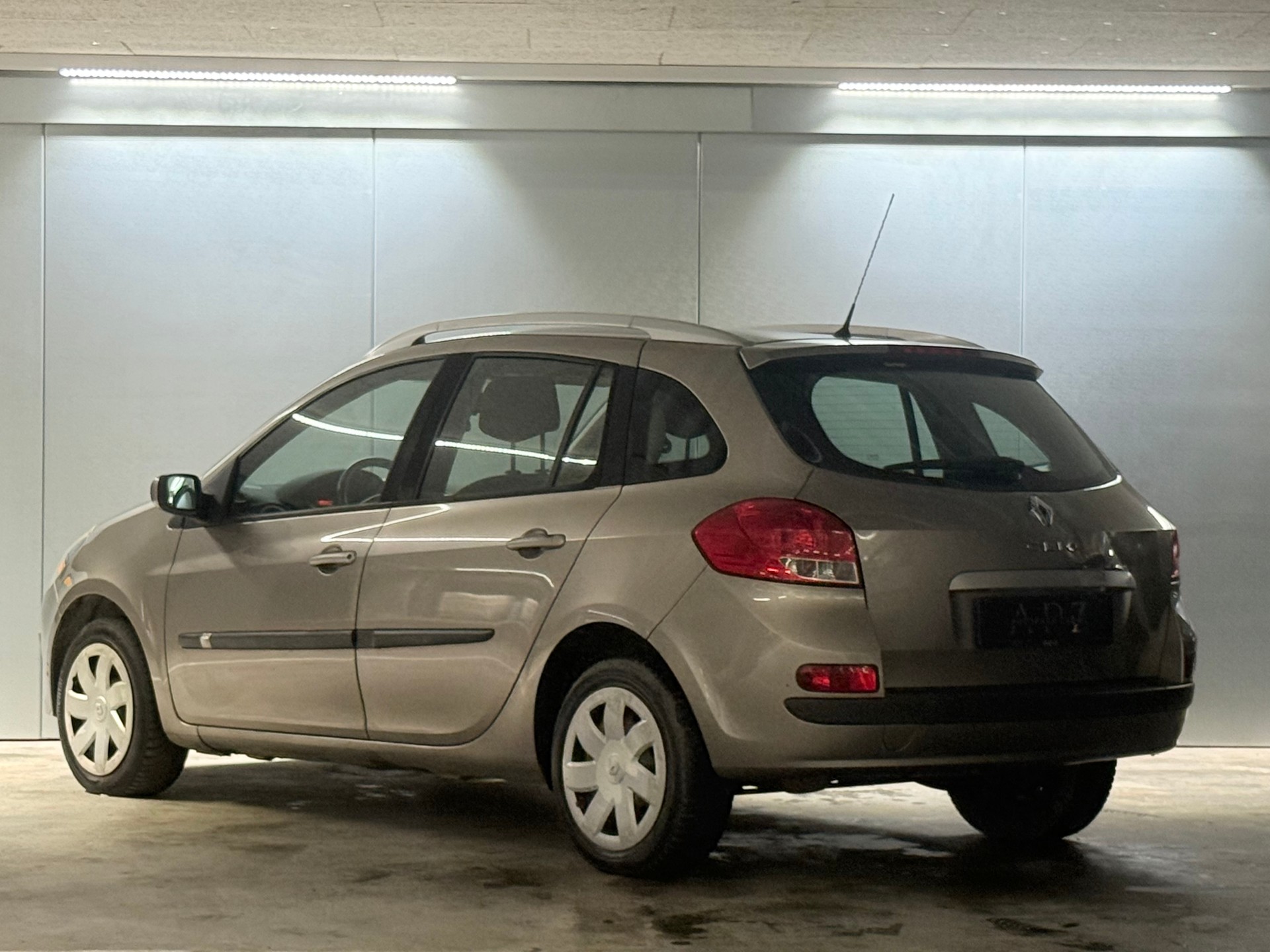RENAULT Clio Grandtour 1.2 16V Turbo Dynamique-image-6