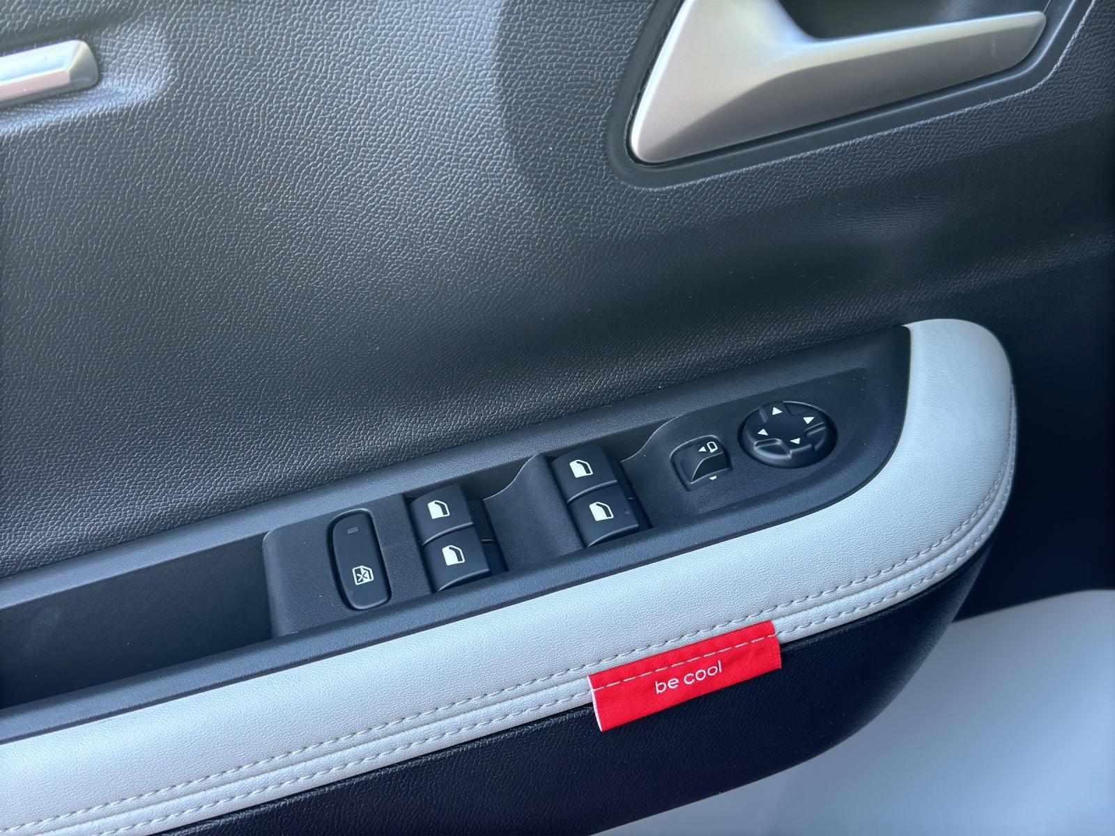 CITROEN C3 1.2 Hybrid 110 Max-image-11