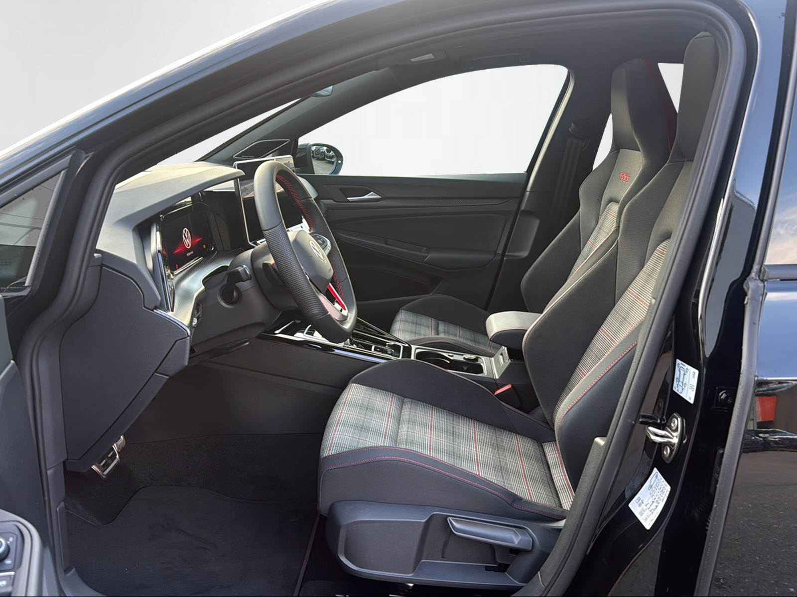 VW Golf VIII 2.0 TSI GTI DSG-image-7