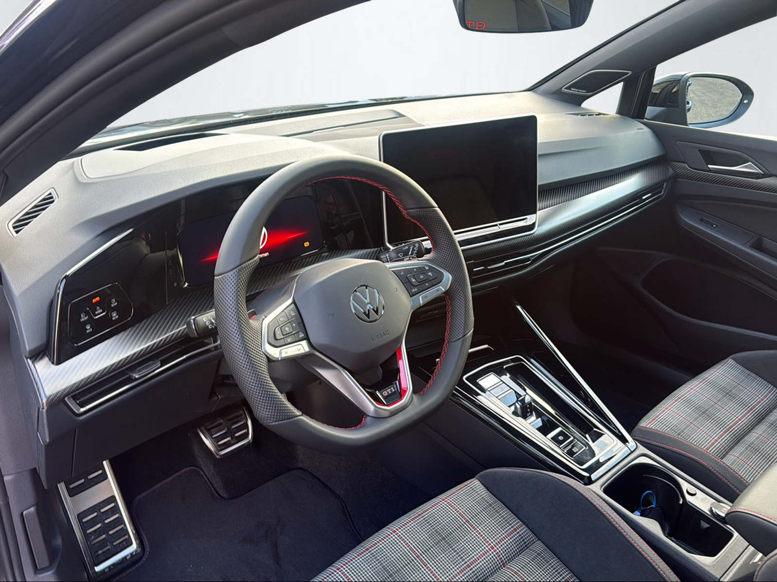 VW Golf VIII 2.0 TSI GTI DSG-image-10