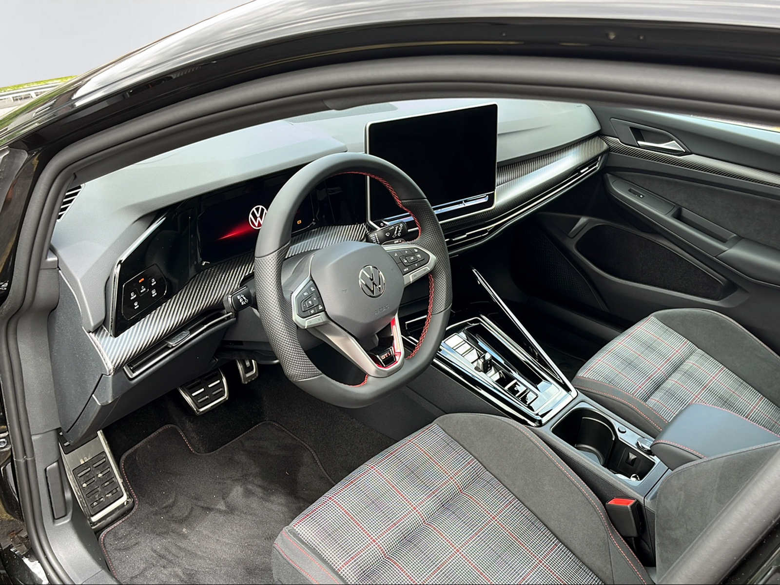 VW Golf VIII 2.0 TSI GTI DSG-image-9
