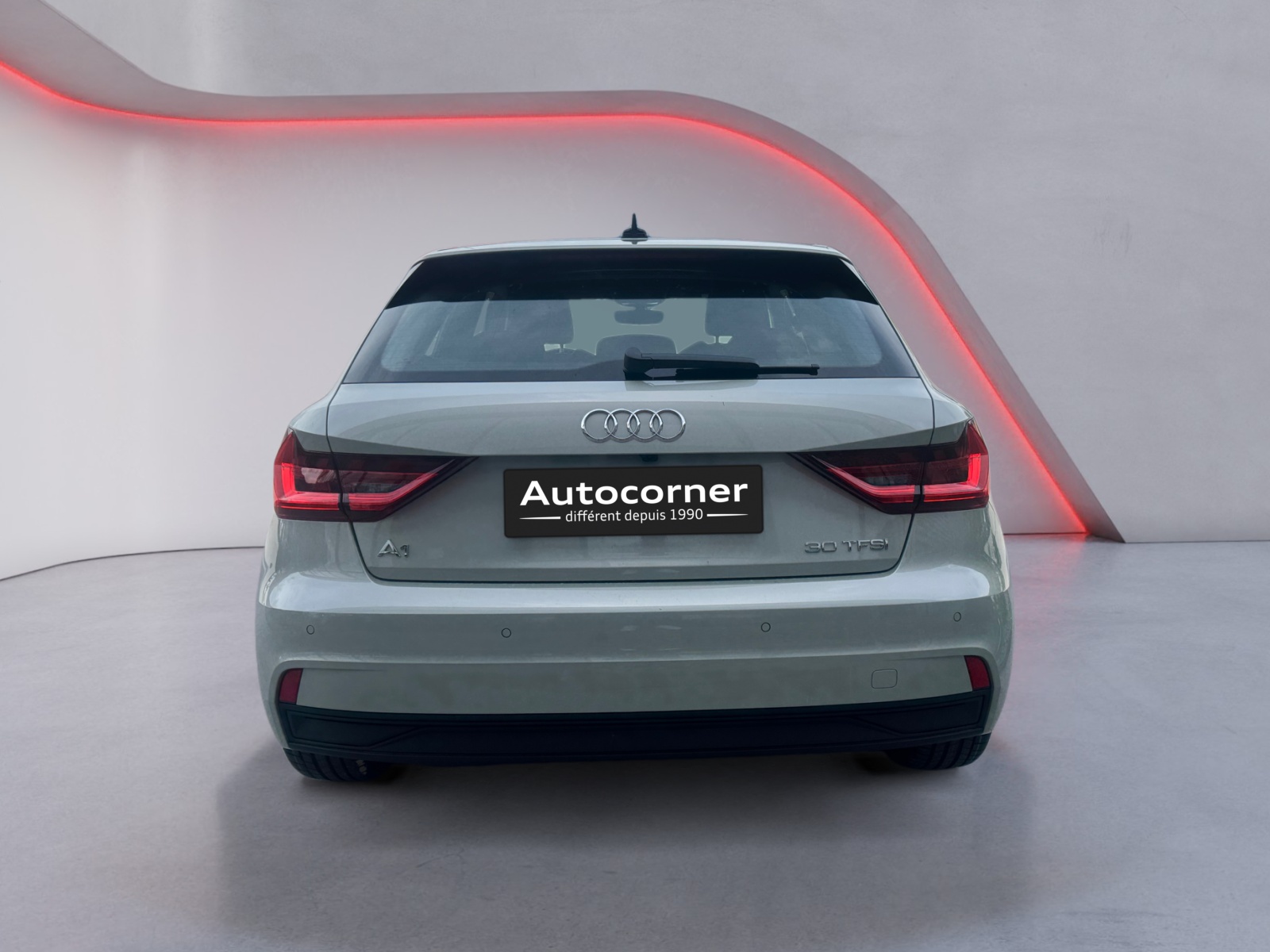 AUDI A1 Sportback 30 TFSI Attraction S-tronic-image-3