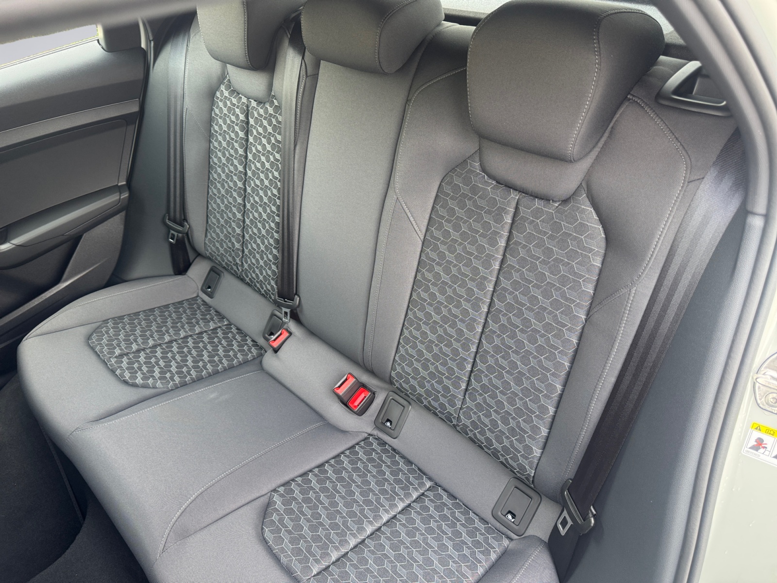 AUDI A1 Sportback 30 TFSI Attraction S-tronic-image-12