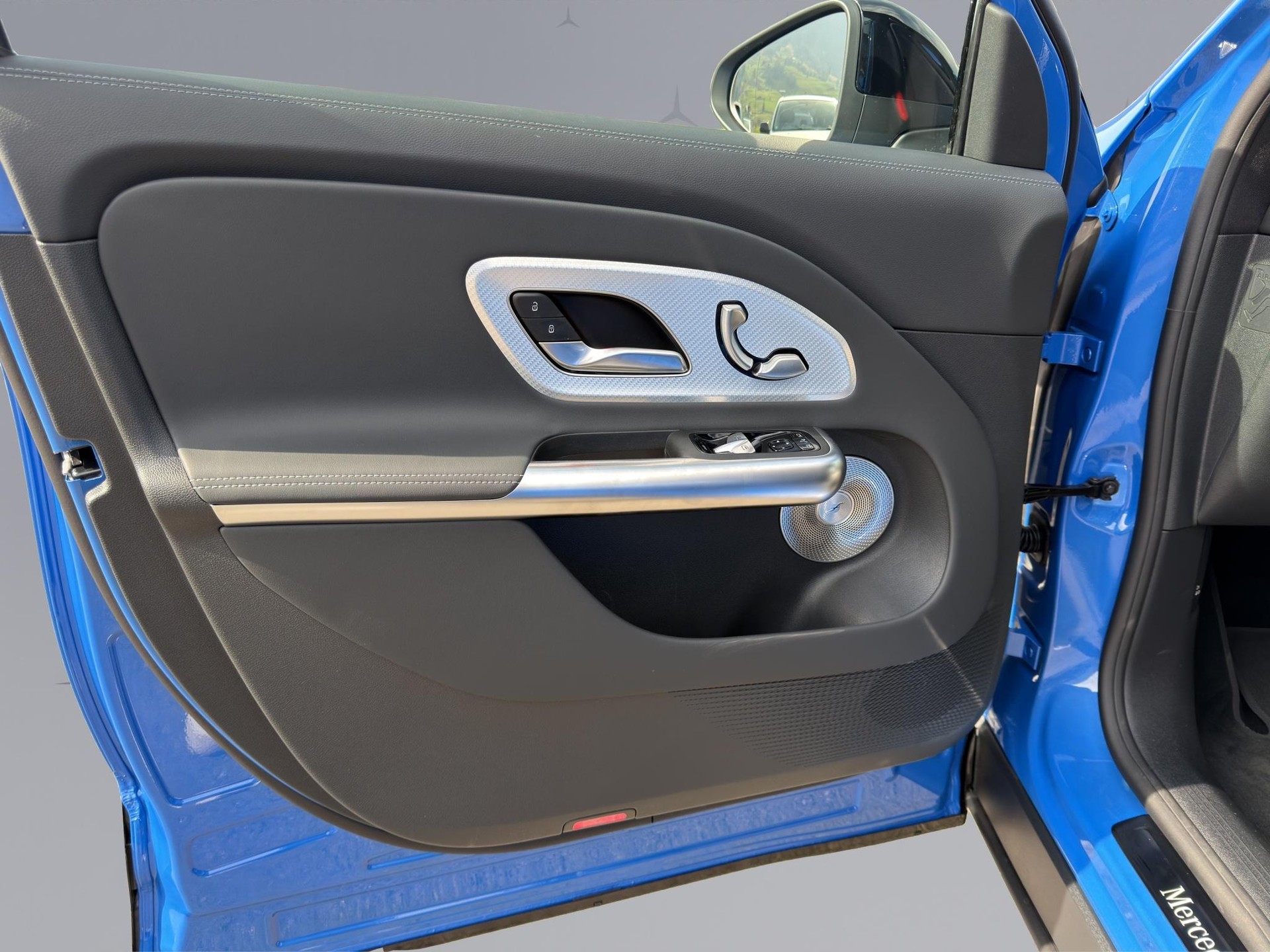MERCEDES-BENZ GLB 350 4matic-image-14