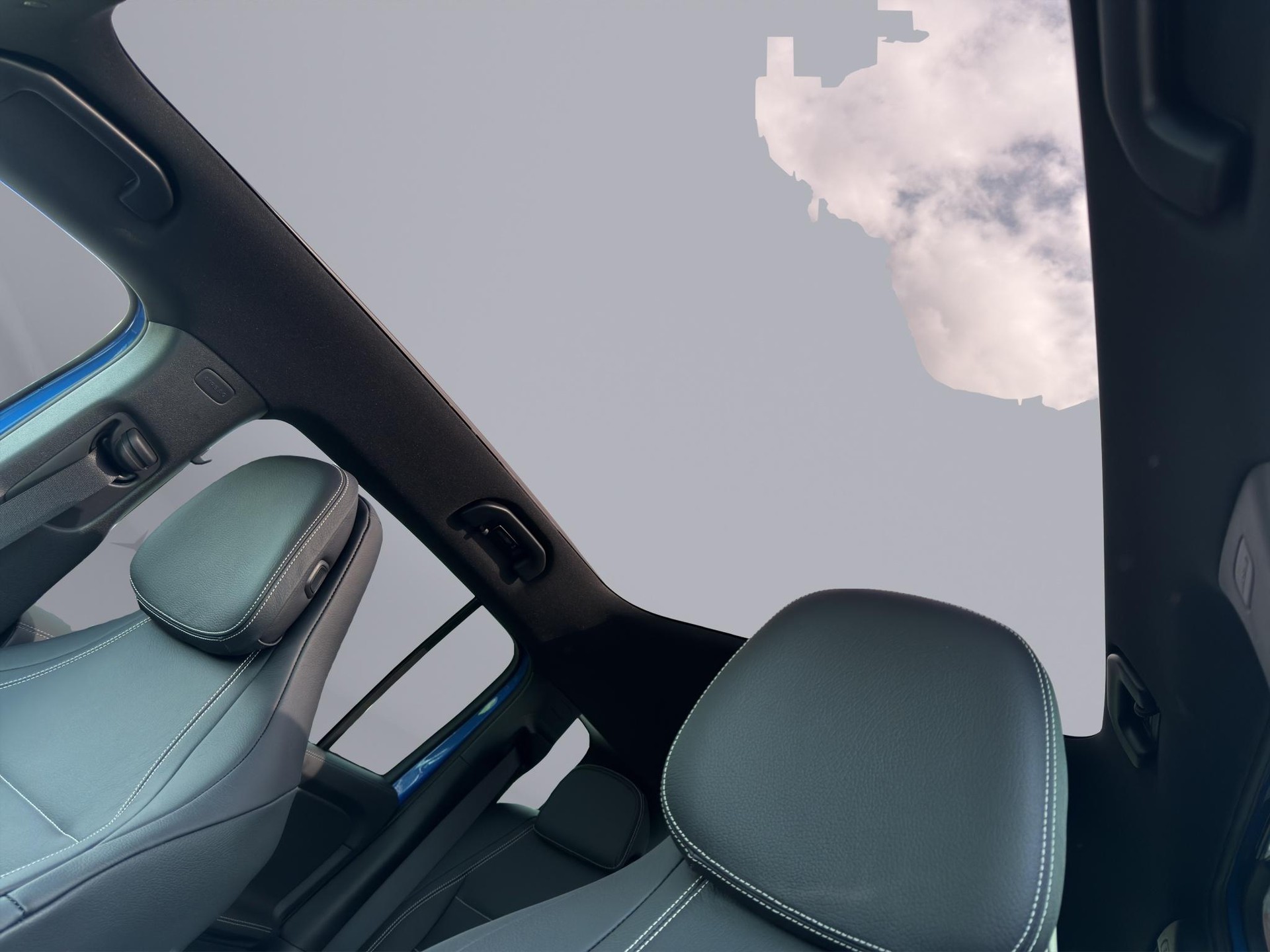 MERCEDES-BENZ GLB 350 4matic-image-10