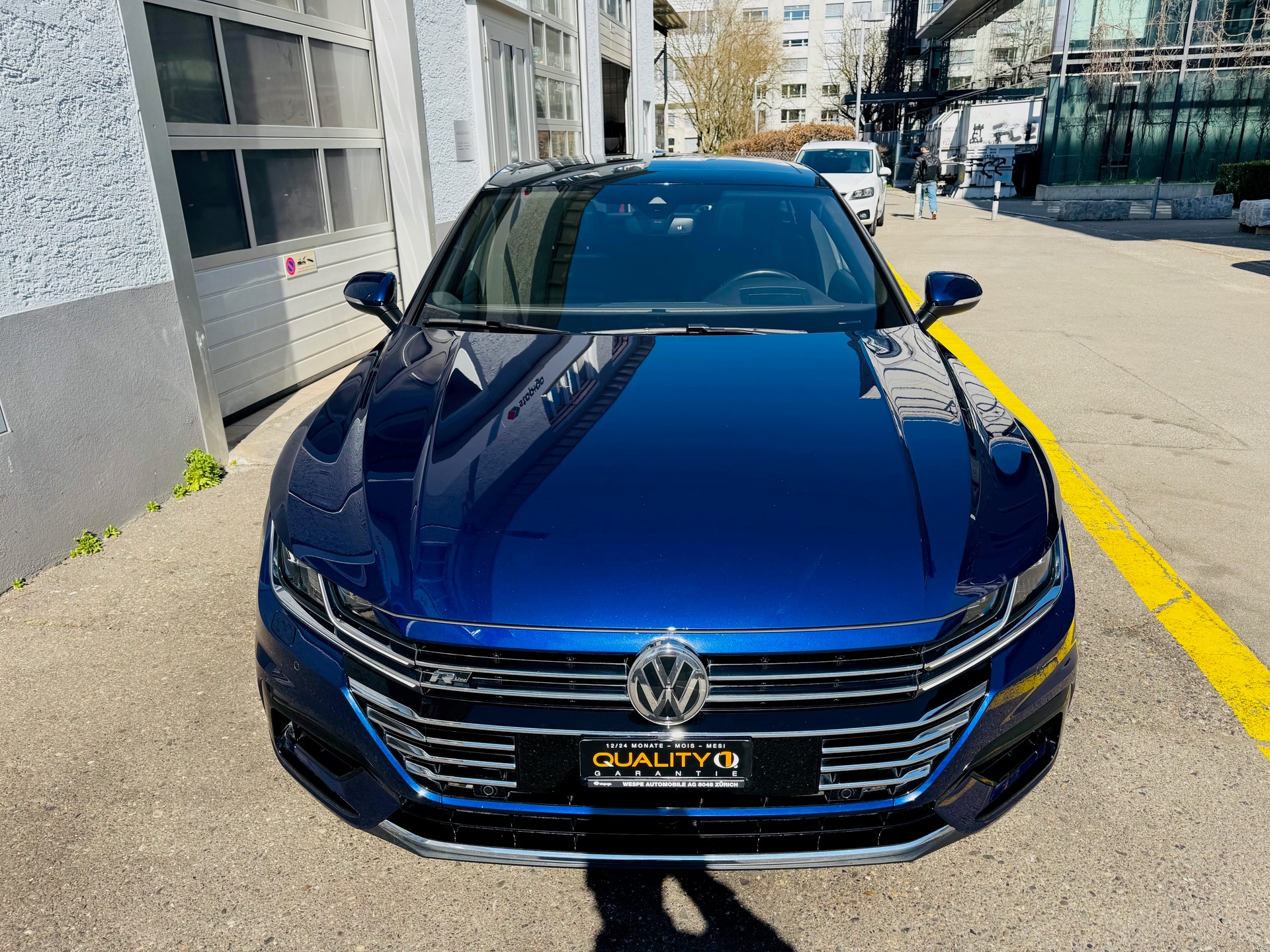 VW Arteon 2.0 TSI BMT R-Line 4Motion DSG-image-3