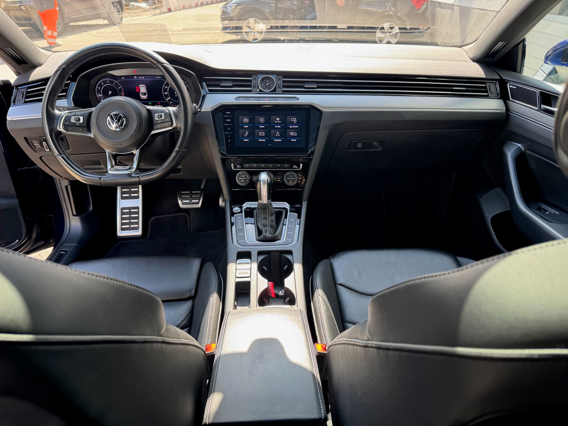 VW Arteon 2.0 TSI BMT R-Line 4Motion DSG-image-13