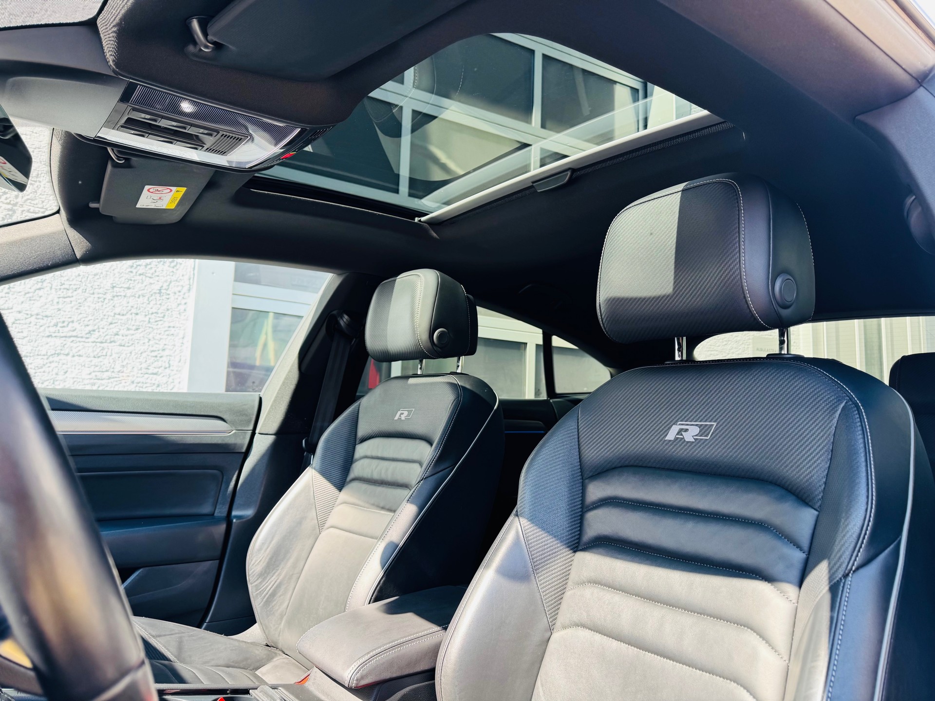 VW Arteon 2.0 TSI BMT R-Line 4Motion DSG-image-9