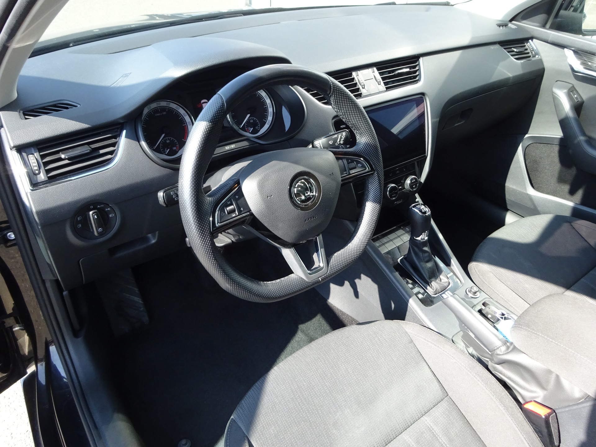 SKODA Octavia Combi 2.0 TDI Soleil 4x4 DSG-image-7