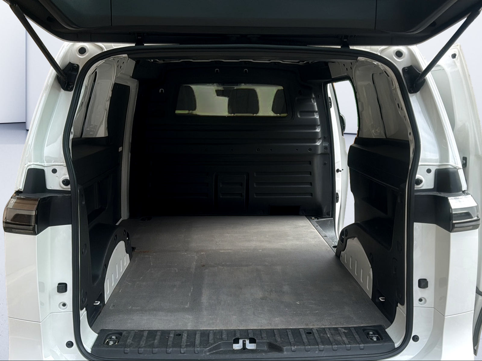 VW ID. Buzz Cargo-image-13
