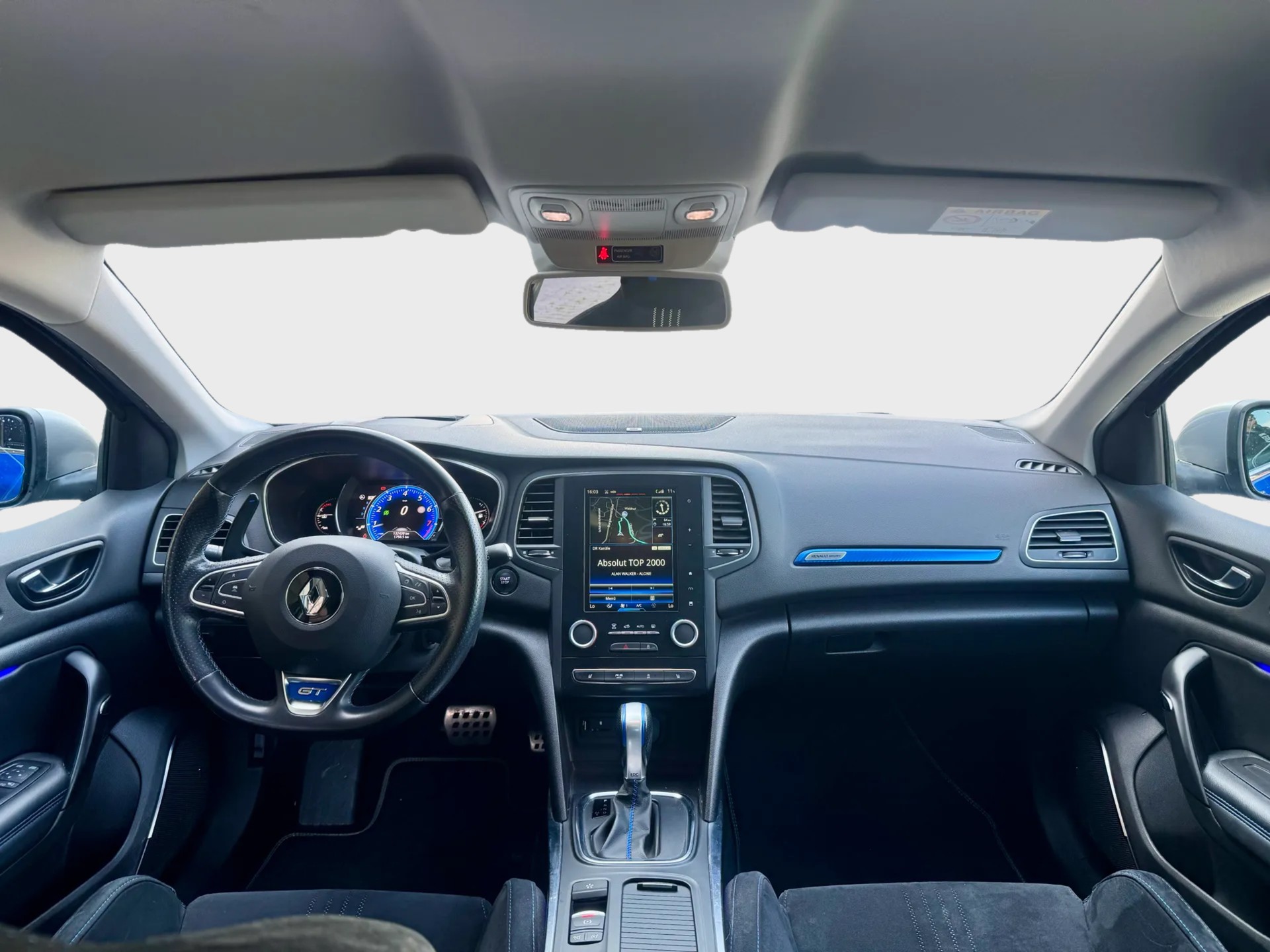 RENAULT Mégane 1.6 16V Turbo GT EDC-image-8