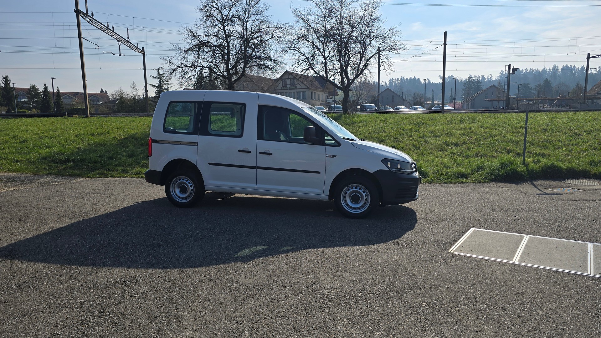 VW Caddy 2.0TDI 4Motion BlueMotion Technology AHK, Klima-image-18