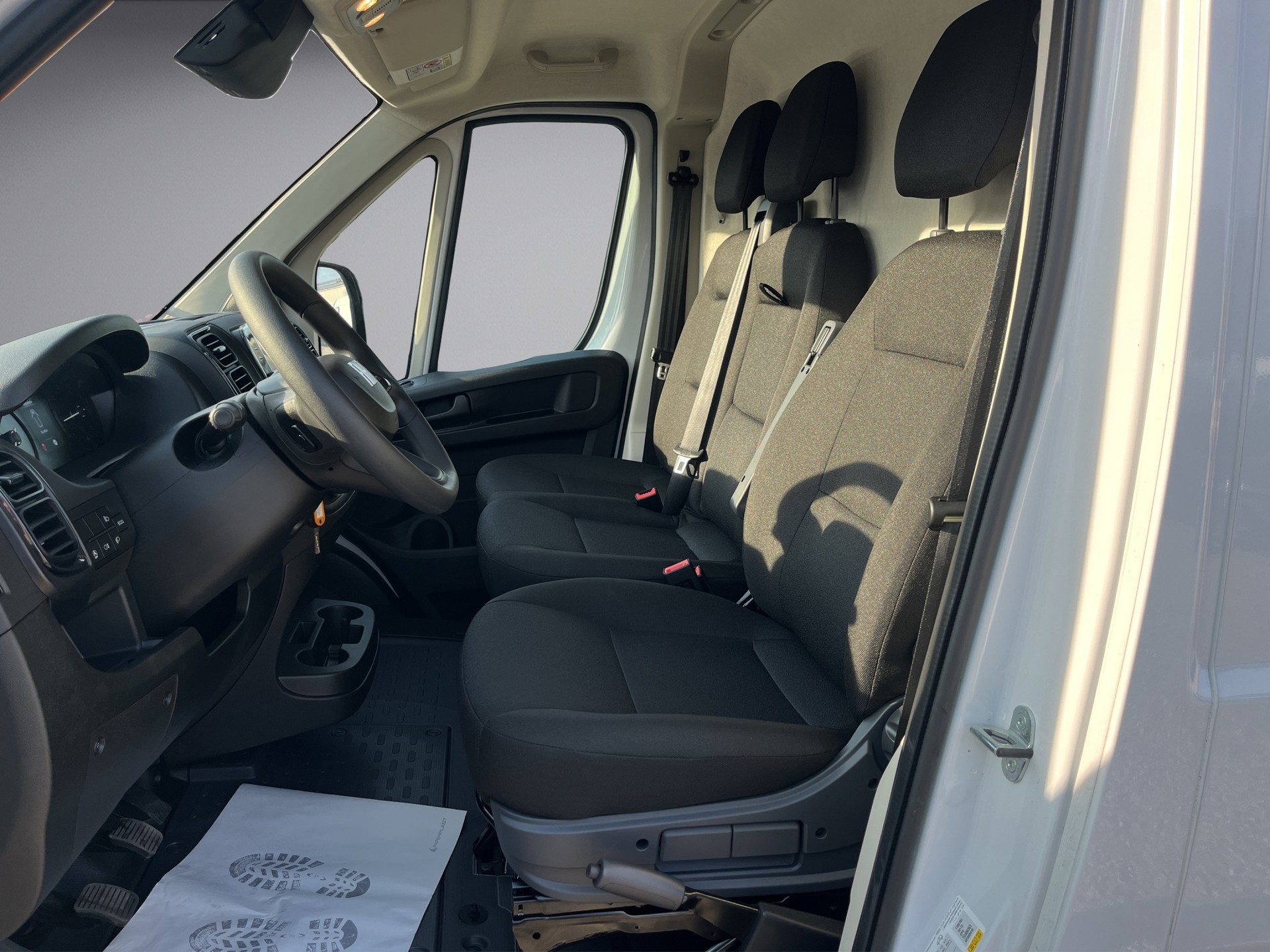 FIAT Ducato L3H2, 140PS, Kasten, 270° Flügeltüren, 3 Plätzer-image-8