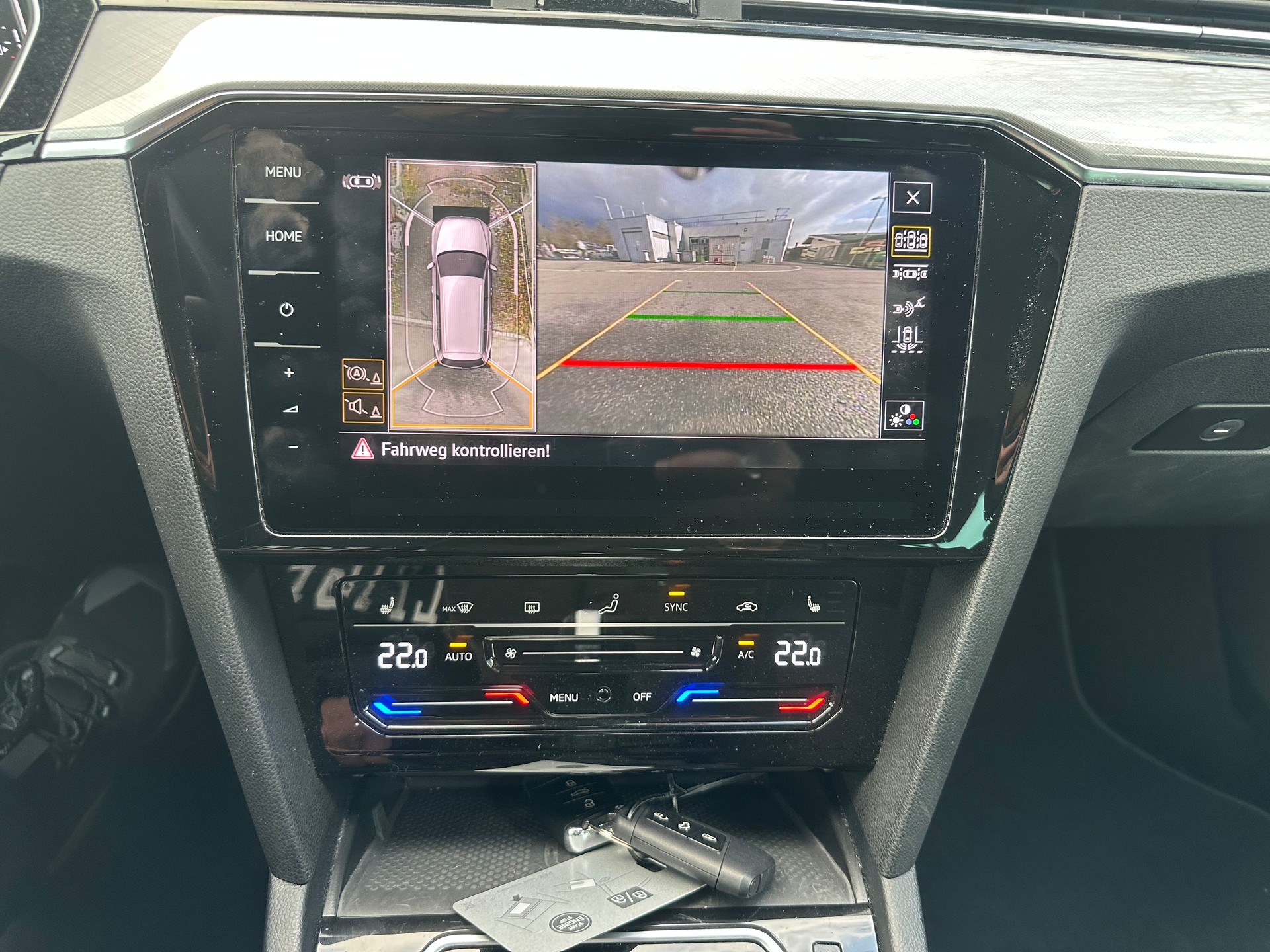 VW Passat 2.0 TDI BMT Elegance 4Motion DSG-image-13