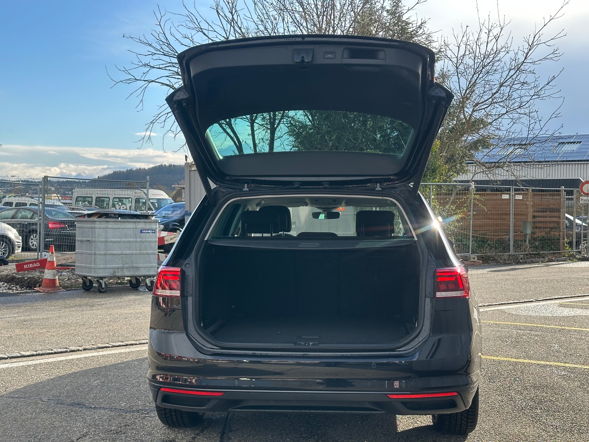 VW Passat 2.0 TDI BMT Elegance 4Motion DSG-image-8