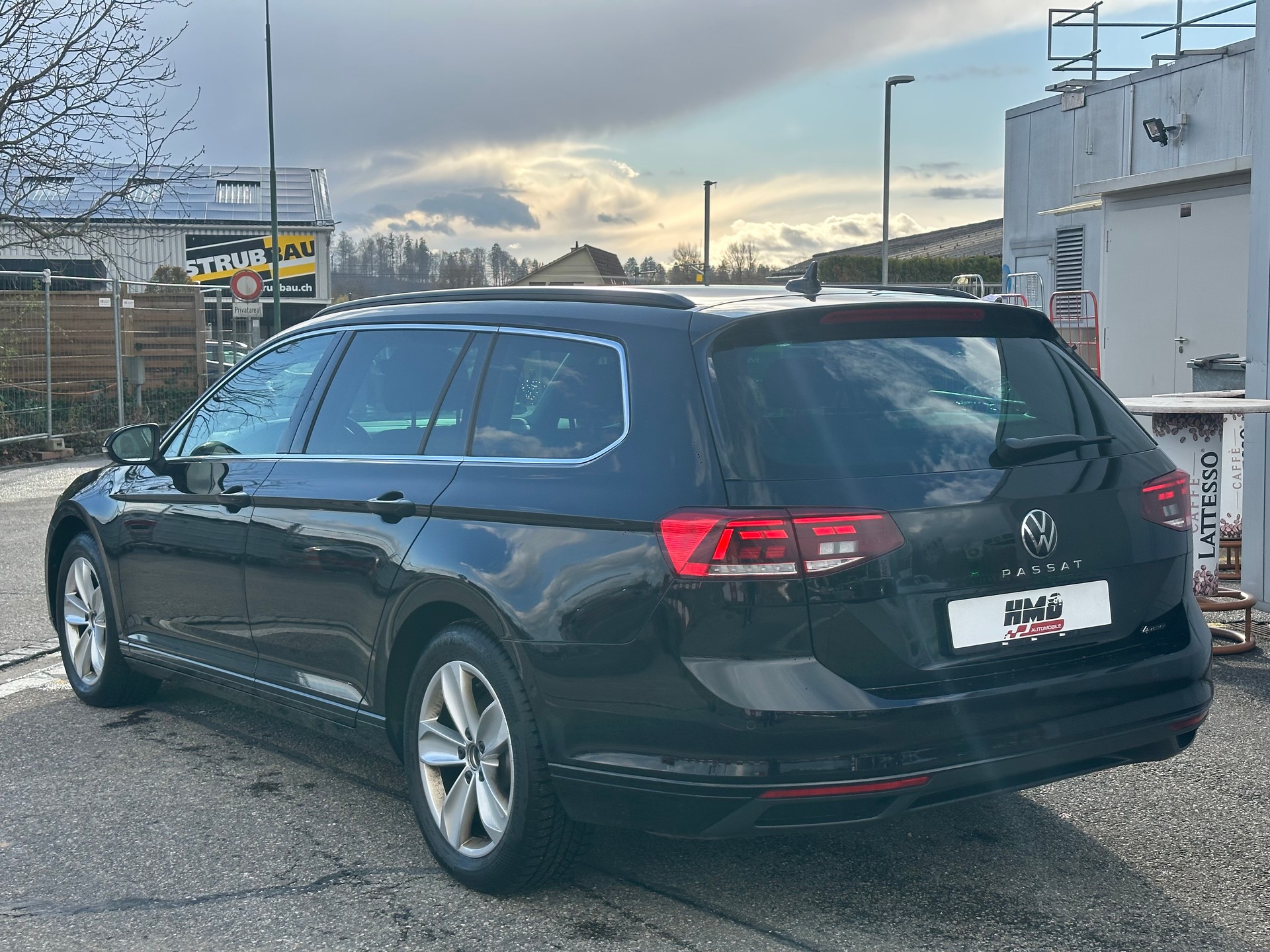 VW Passat 2.0 TDI BMT Elegance 4Motion DSG-image-3