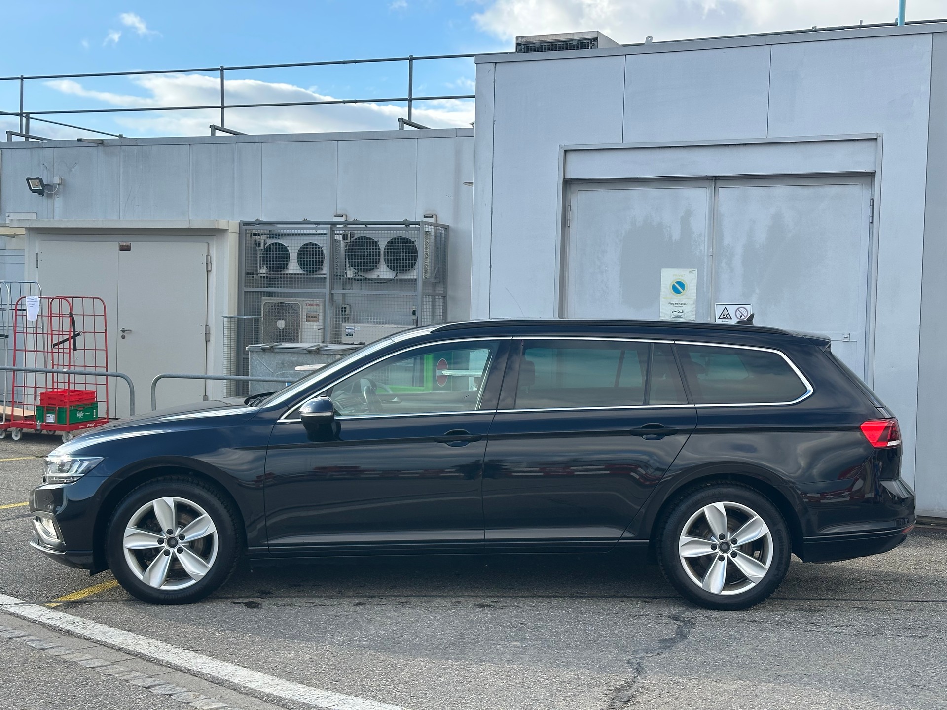 VW Passat 2.0 TDI BMT Elegance 4Motion DSG-image-2