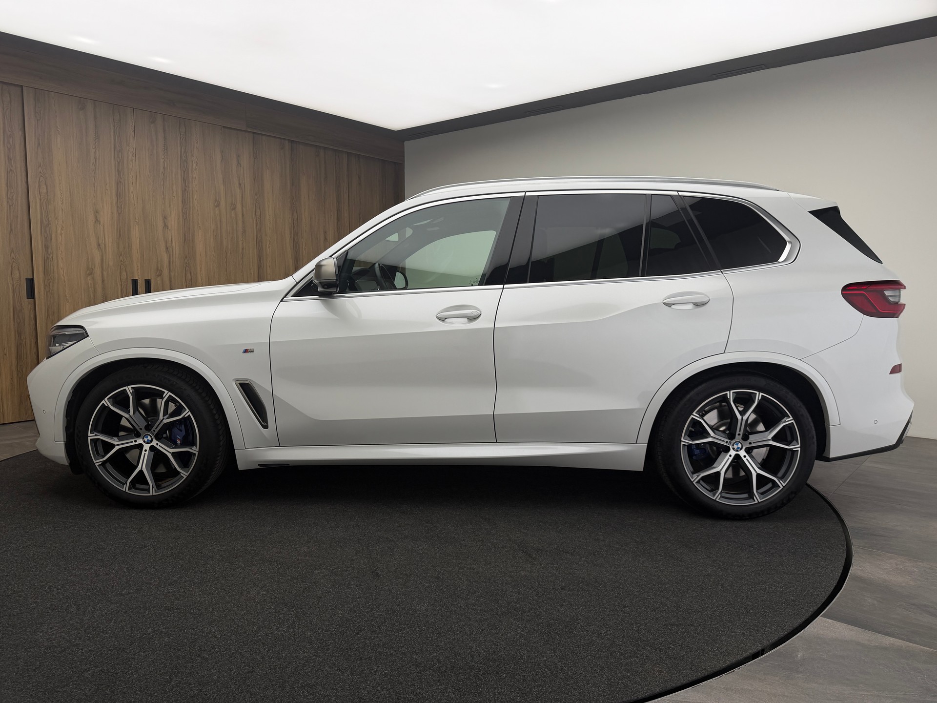 BMW X5 xDrive M50d Steptronic-image-2