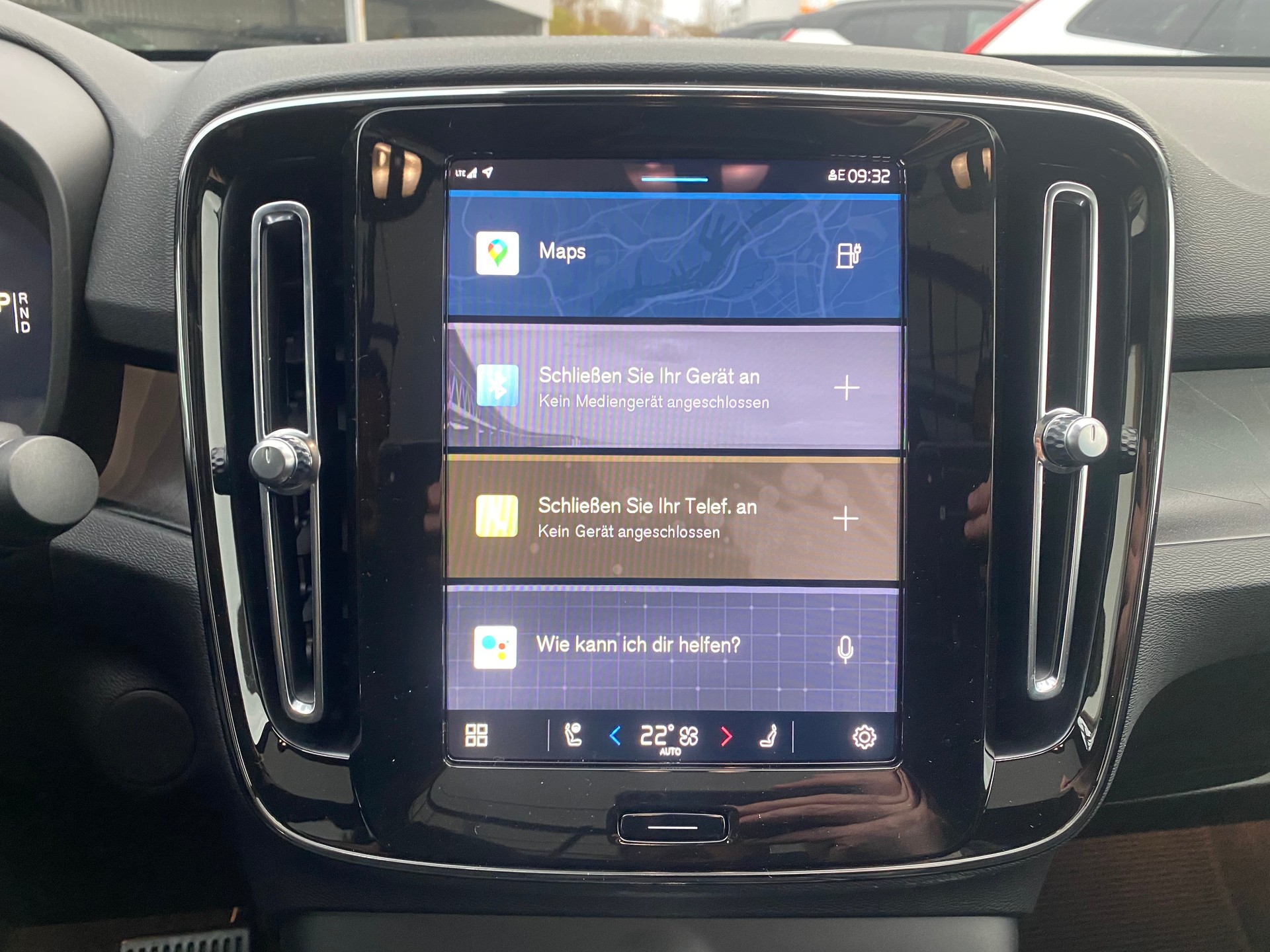 VOLVO C40 Recharge Twin-image-8