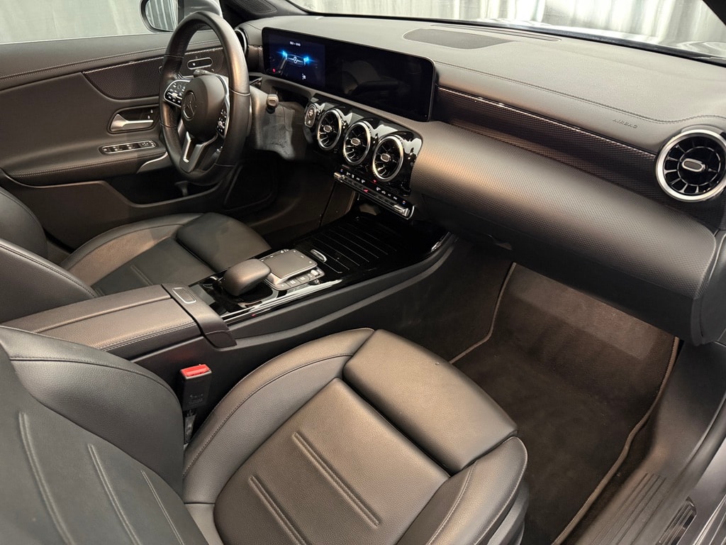 MERCEDES-BENZ CLA Shooting Brake 200 7G-DCT-image-6