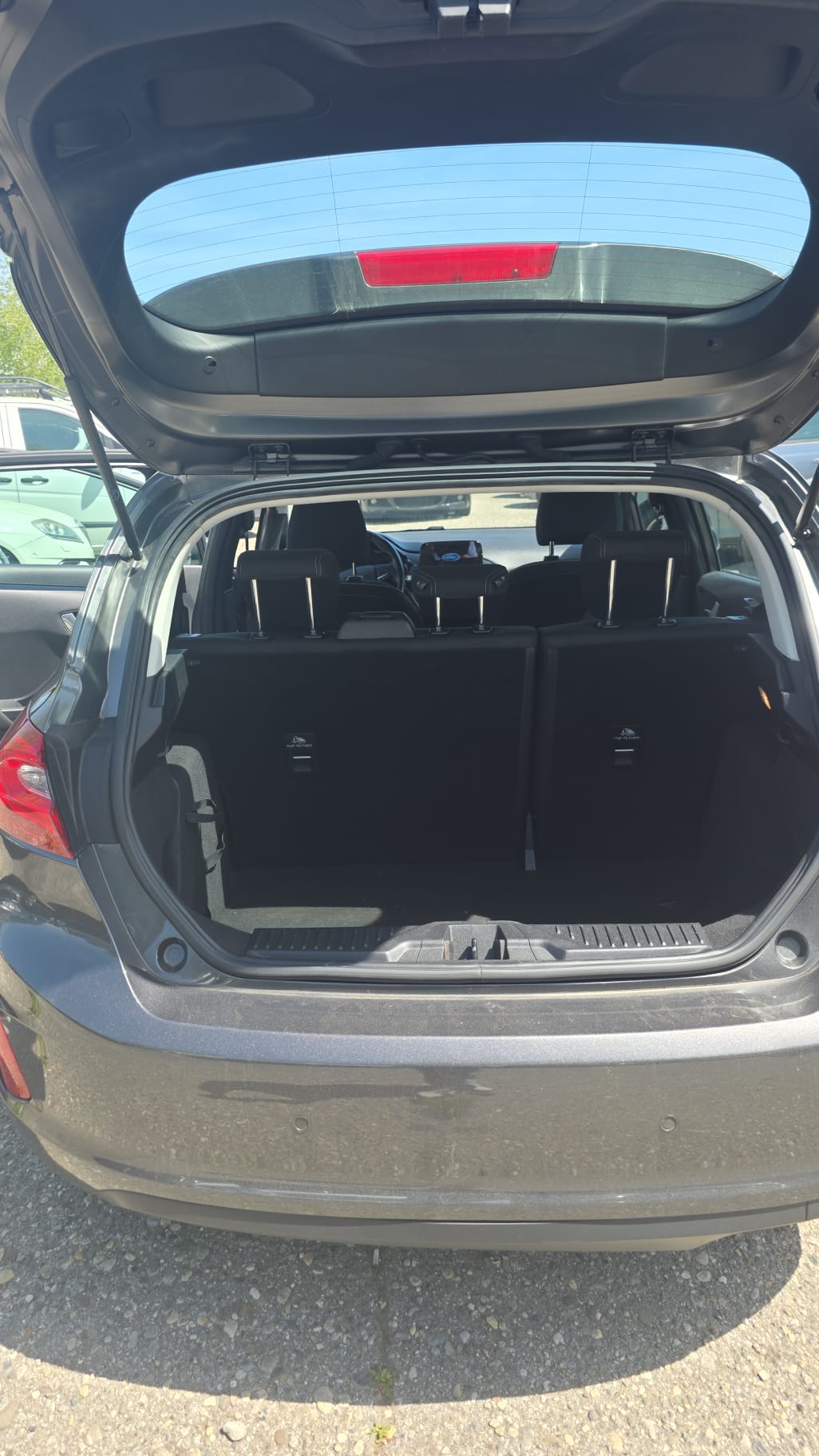 FORD Fiesta 1.5 TDCi Titanium-image-4