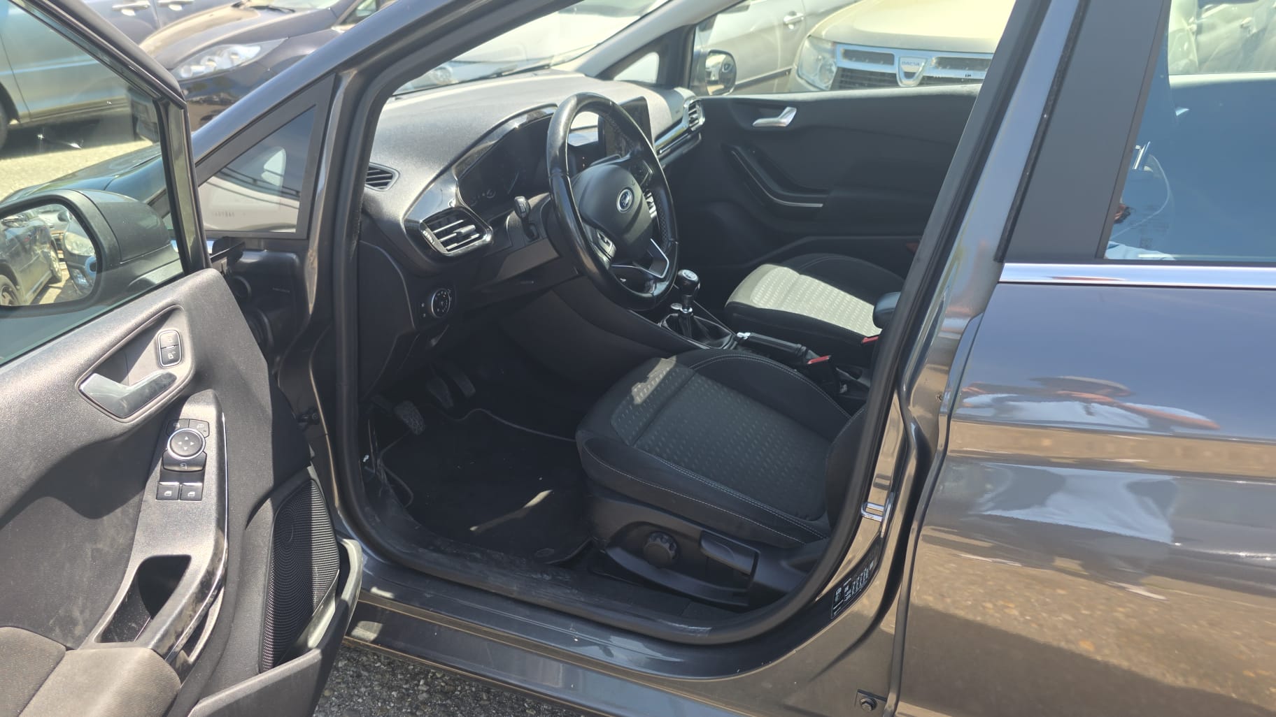 FORD Fiesta 1.5 TDCi Titanium-image-5