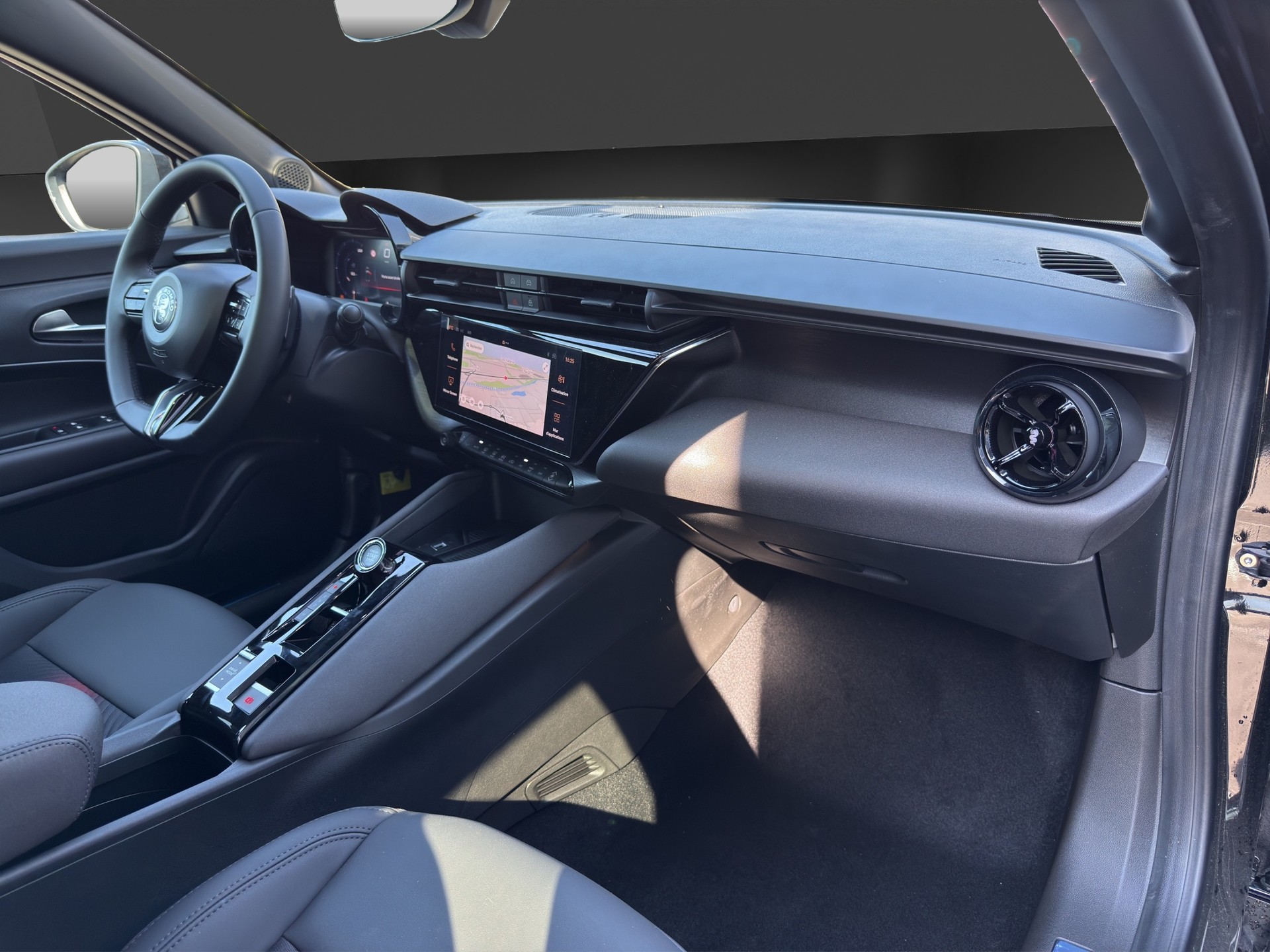 ALFA ROMEO Junior 1.2 48V Hybrid Speciale-image-12