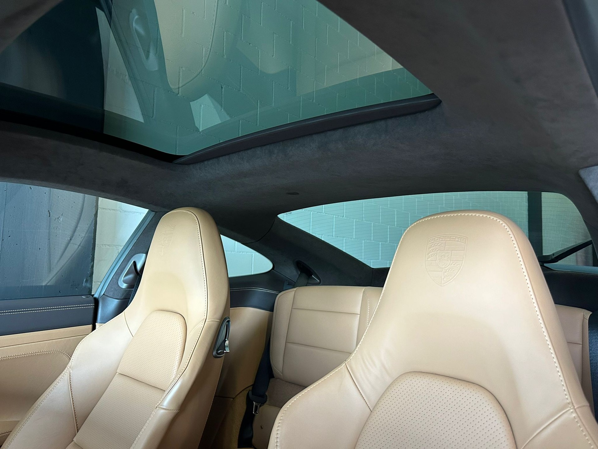 PORSCHE 911 Turbo S PDK-image-7