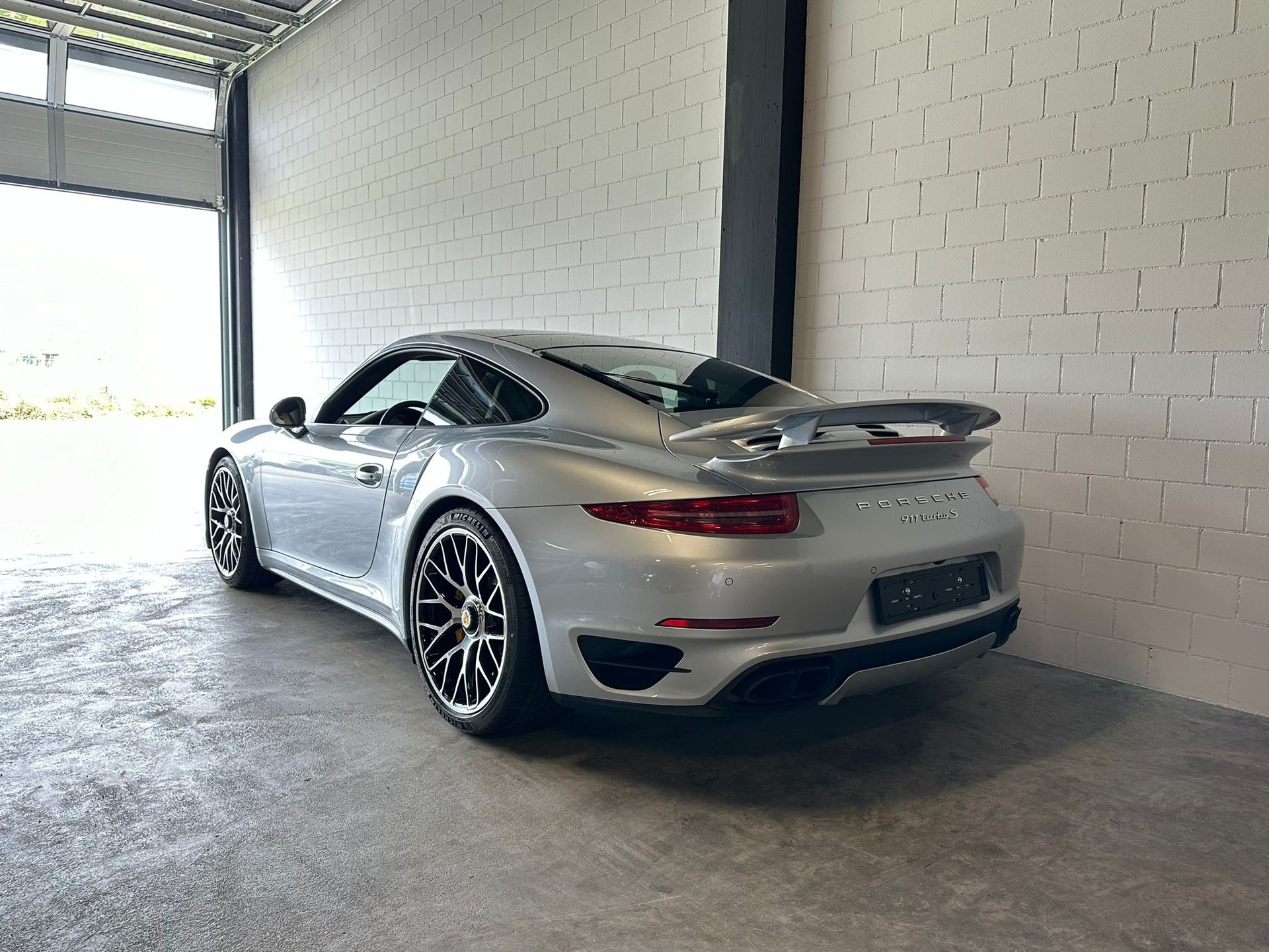 PORSCHE 911 Turbo S PDK-image-3