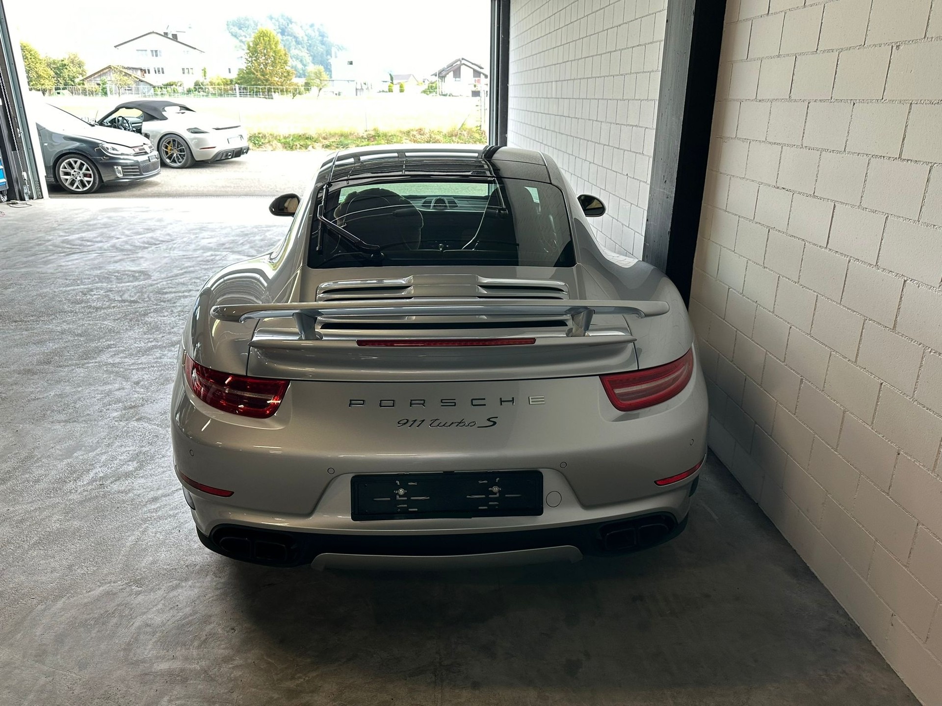 PORSCHE 911 Turbo S PDK-image-4