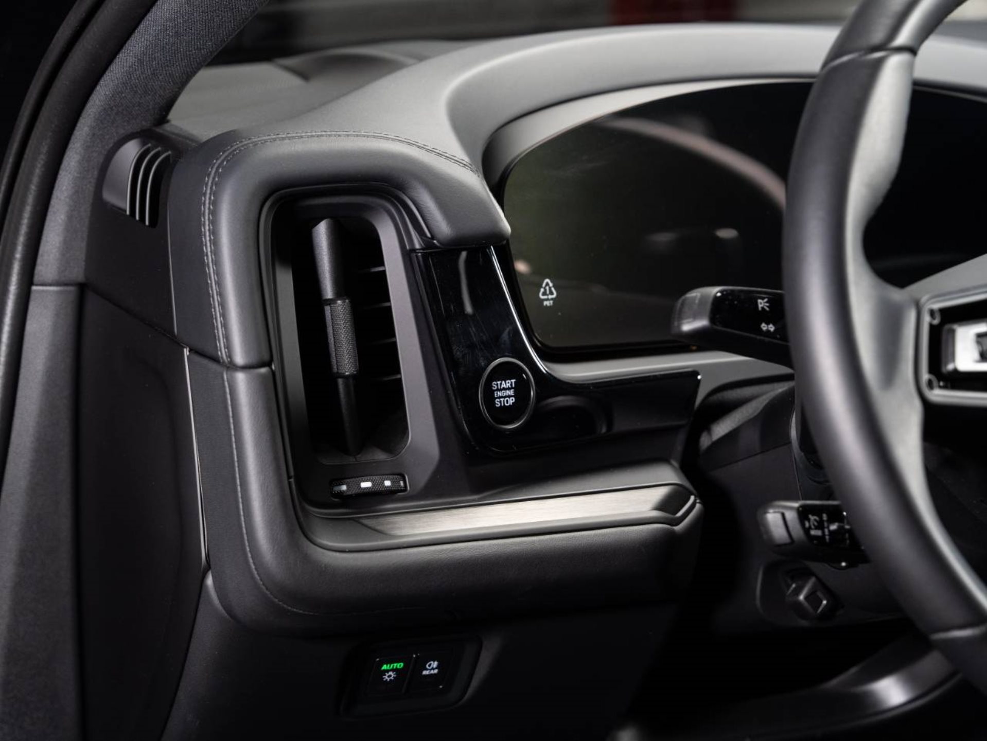 PORSCHE Cayenne Coupé Black Edition-image-11