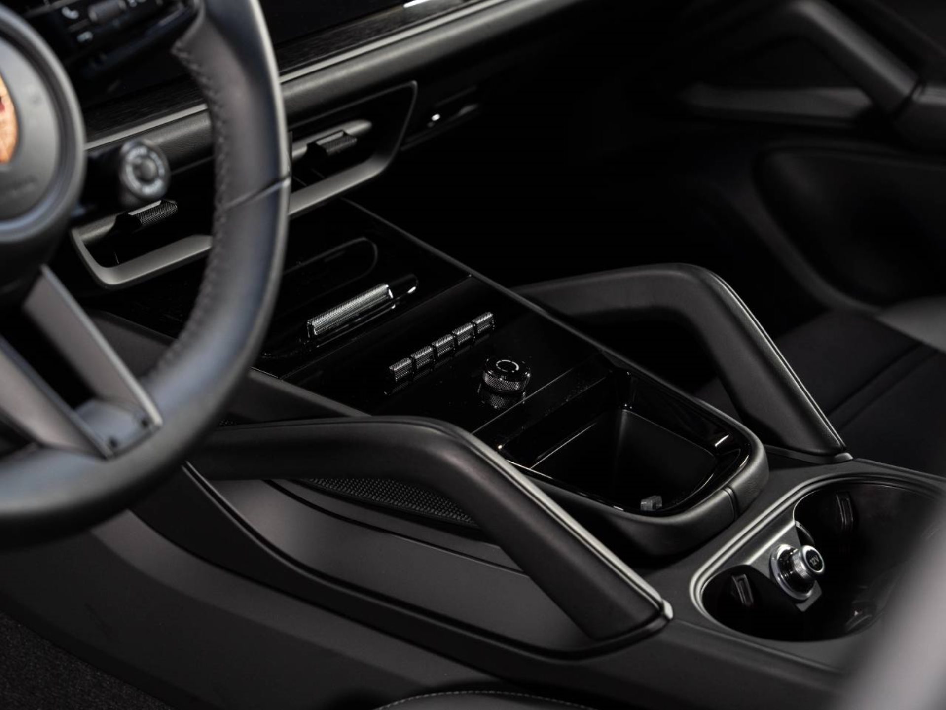 PORSCHE Cayenne Coupé Black Edition-image-12