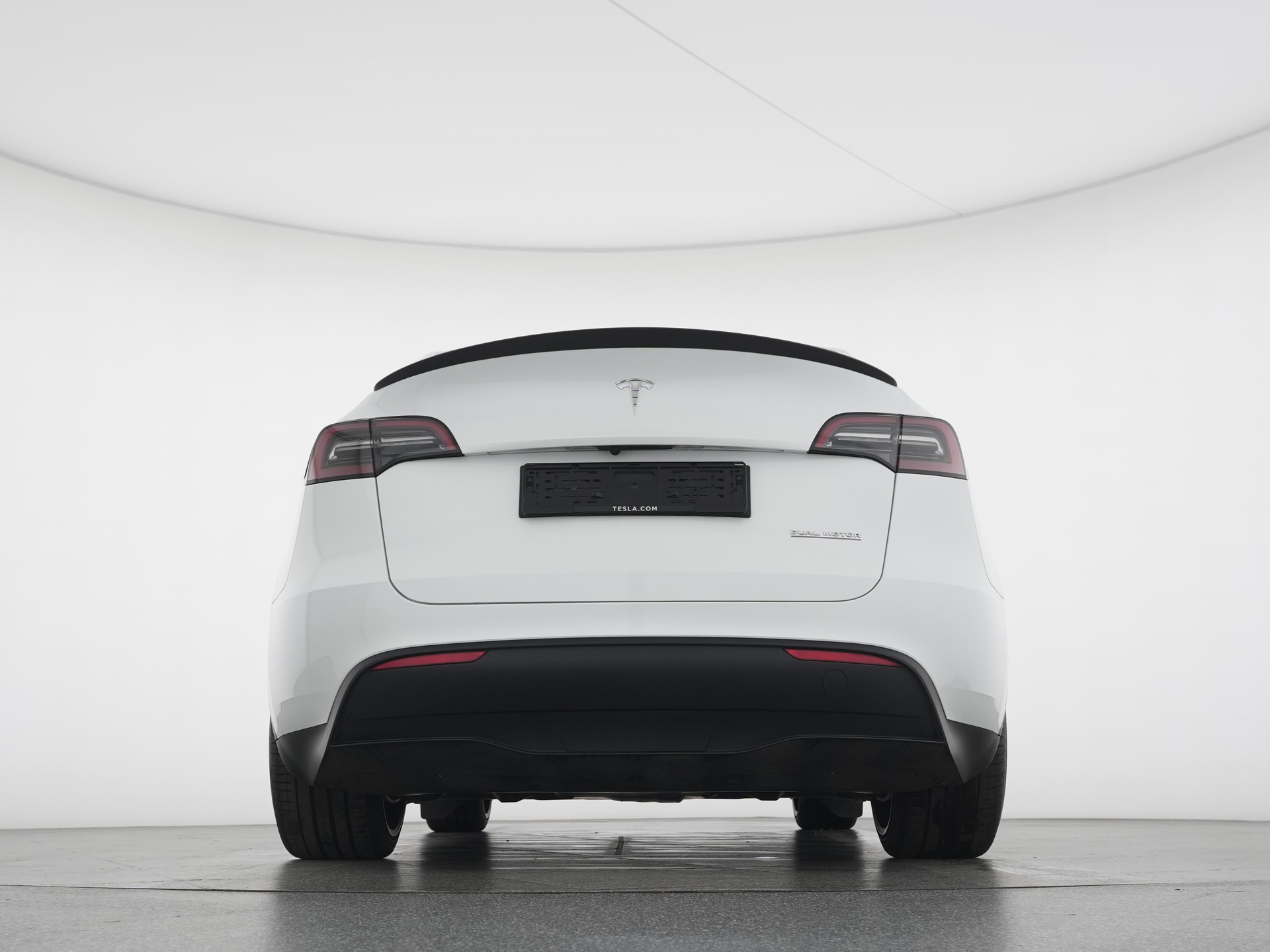 TESLA Model Y Performance-image-3