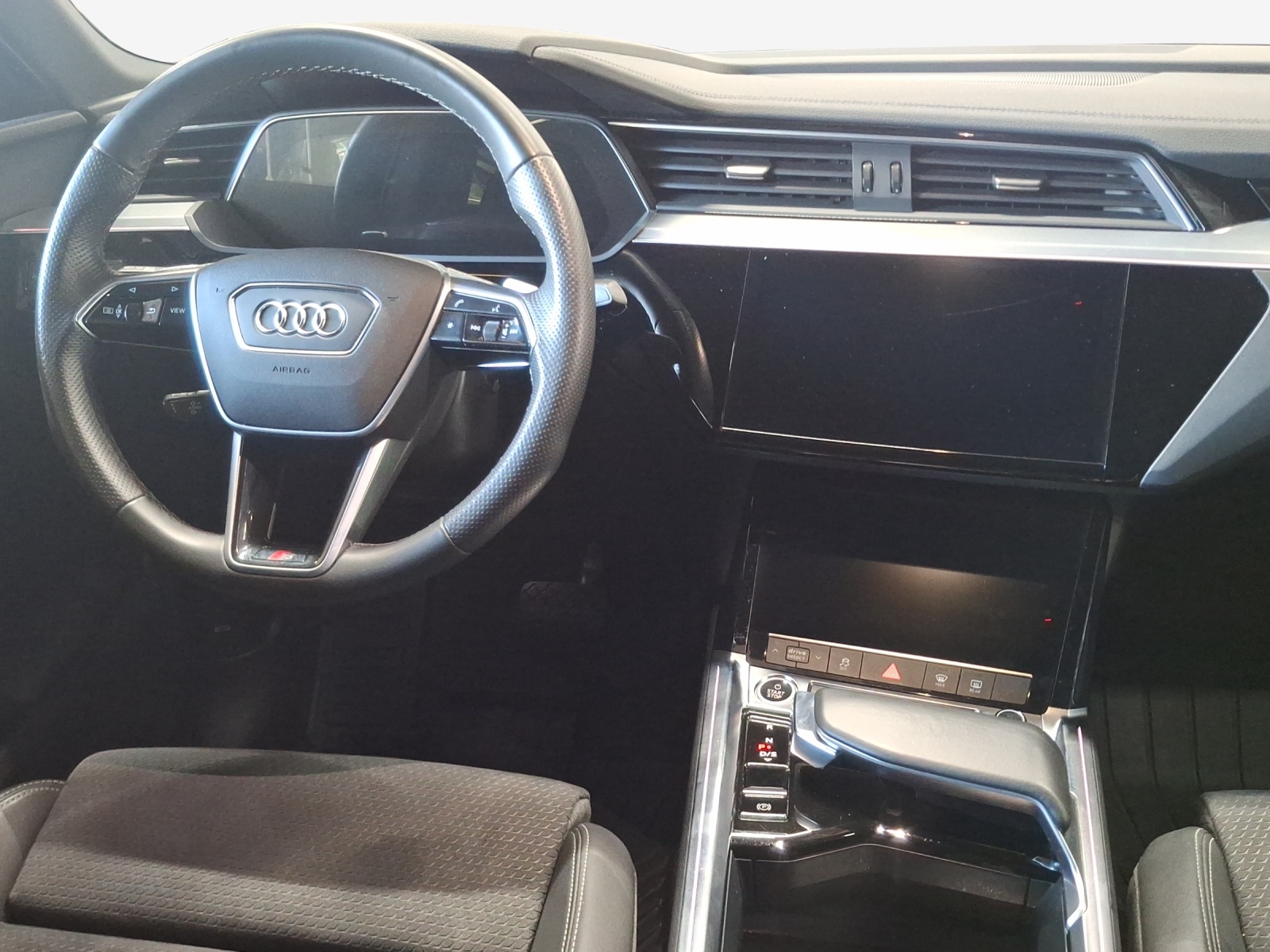 AUDI e-tron 55 Sportback S Line Black Edition quattro-image-9
