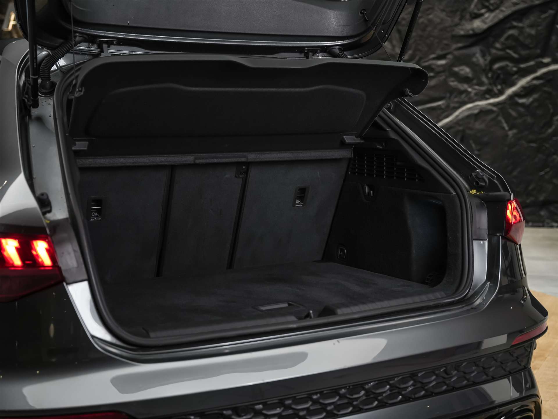 AUDI RS3 Sportback 2.5 TSI quattro S-tronic *RS Sport Abgasanlage*RS Sportsitze*Sitzheizung*Adaptives Fahrwerk-image-36