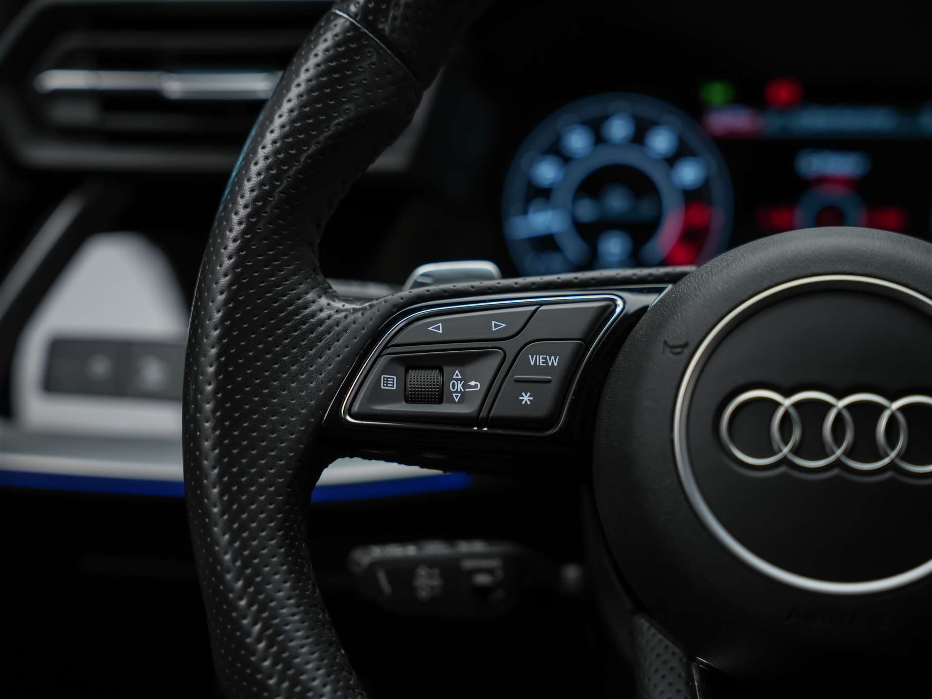 AUDI RS3 Sportback 2.5 TSI quattro S-tronic *RS Sport Abgasanlage*RS Sportsitze*Sitzheizung*Adaptives Fahrwerk-image-23