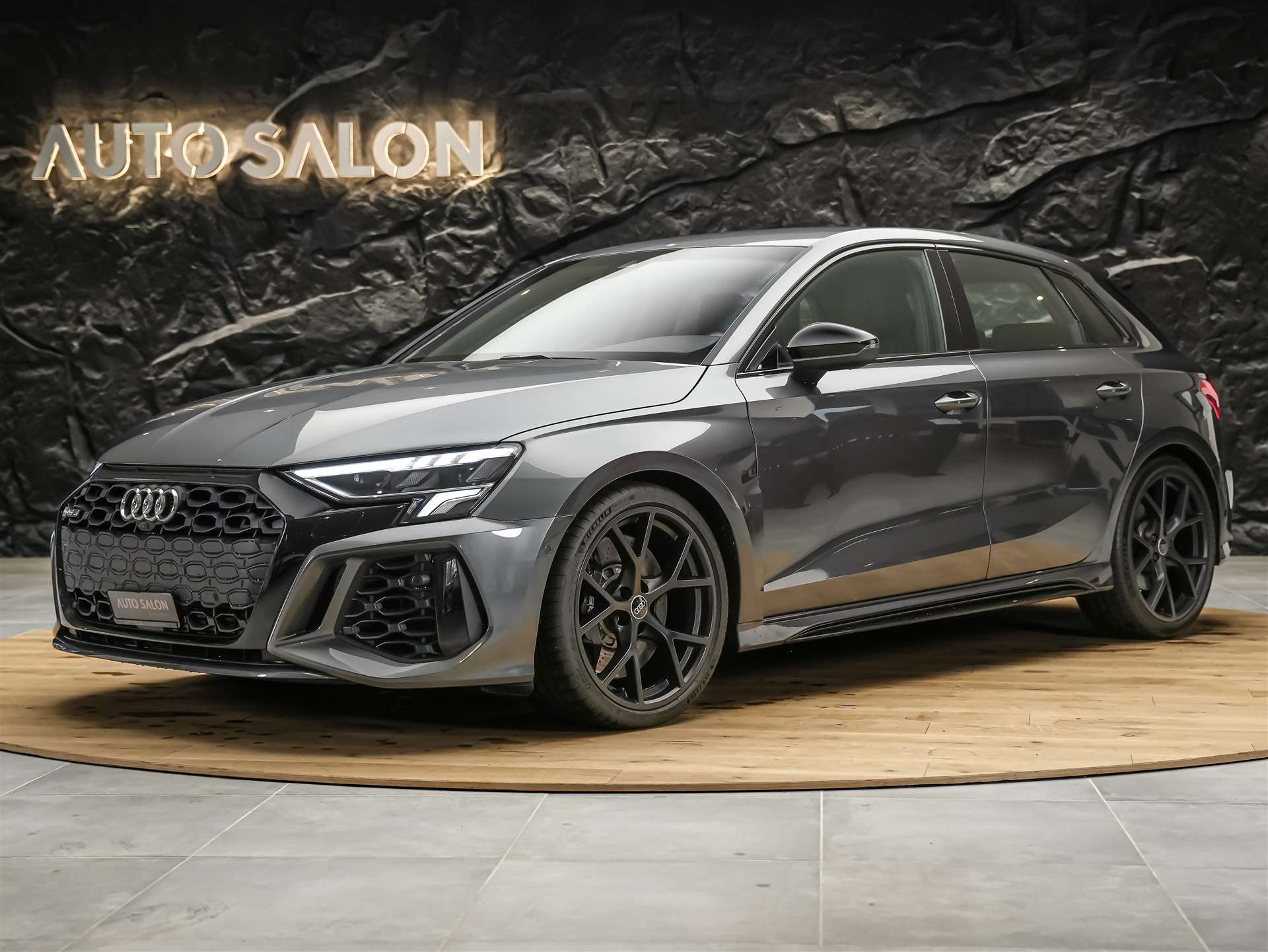 AUDI RS3 Sportback 2.5 TSI quattro S-tronic *RS Sport Abgasanlage*RS Sportsitze*Sitzheizung*Adaptives Fahrwerk-image-0