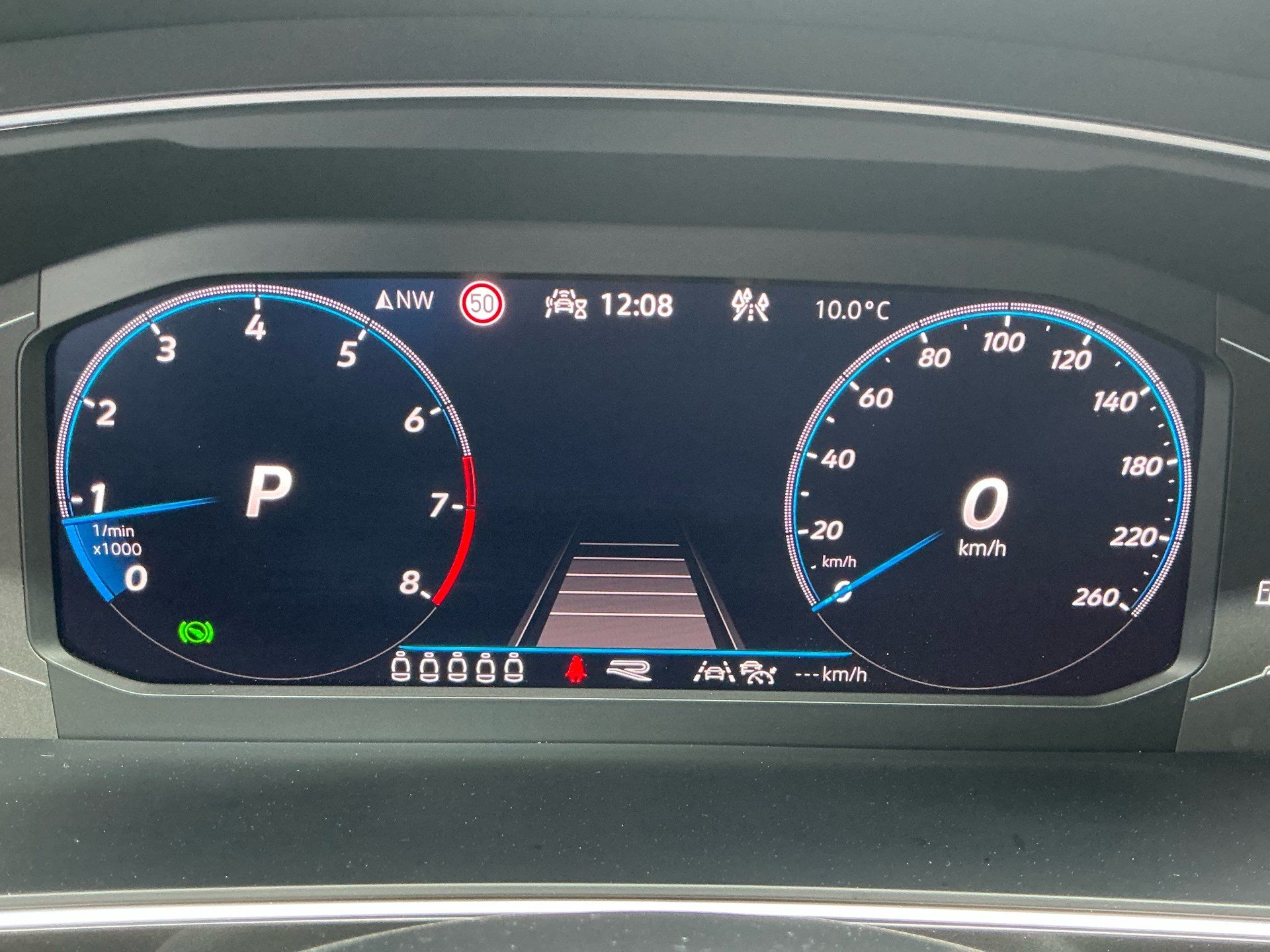 VW Tiguan Allspace R-LINE 4 MOTION *** ANHÄNGEKUPPLUNG & 7 SITZER ***-image-9