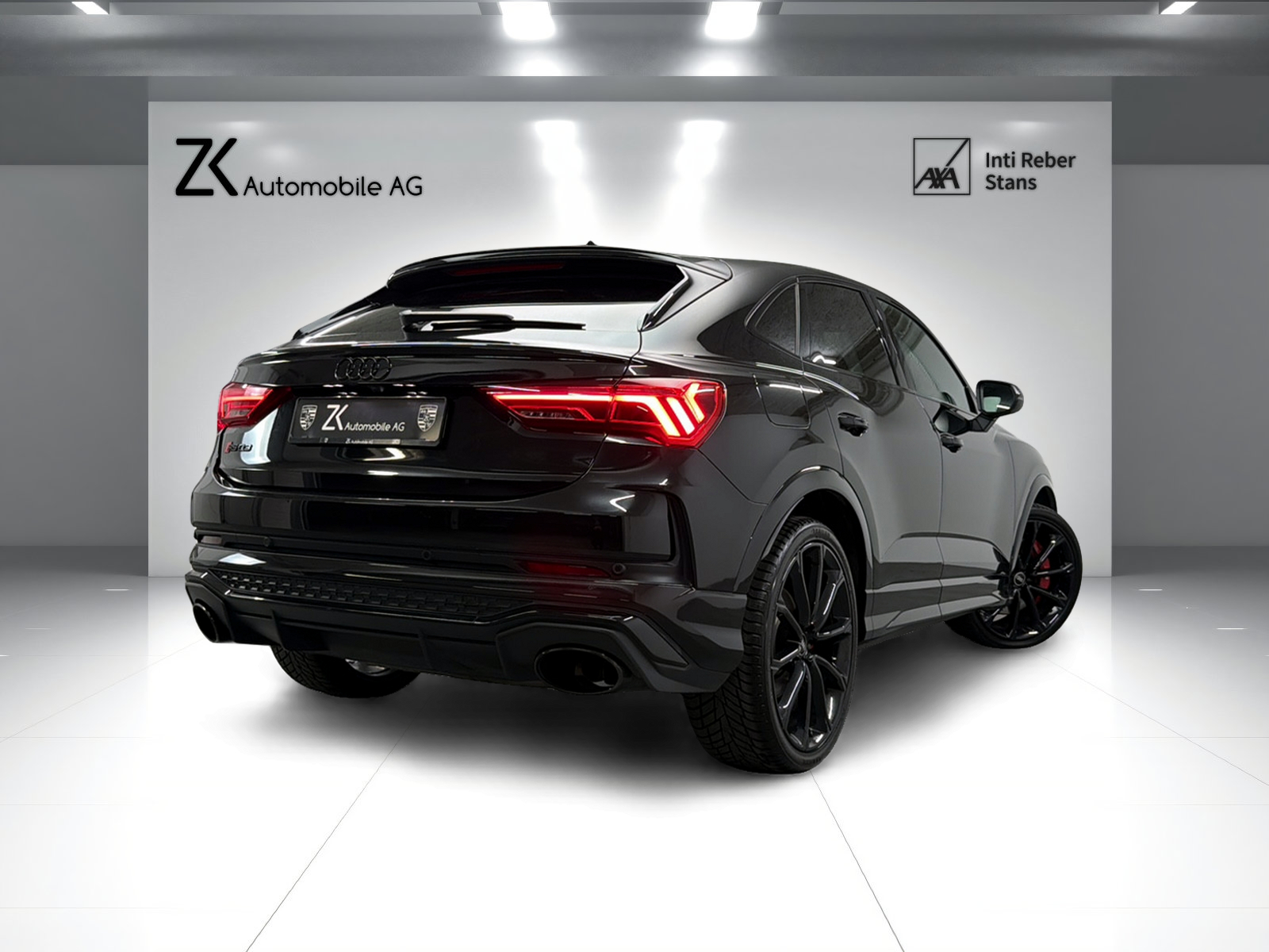 AUDI RS Q3 Sportback Midnight Black quattro S tronic / Kamera / RS-Abgasanlage / Komfortschlüssel / RS-Sportsitze / B&O Sound /-showroom-element-1